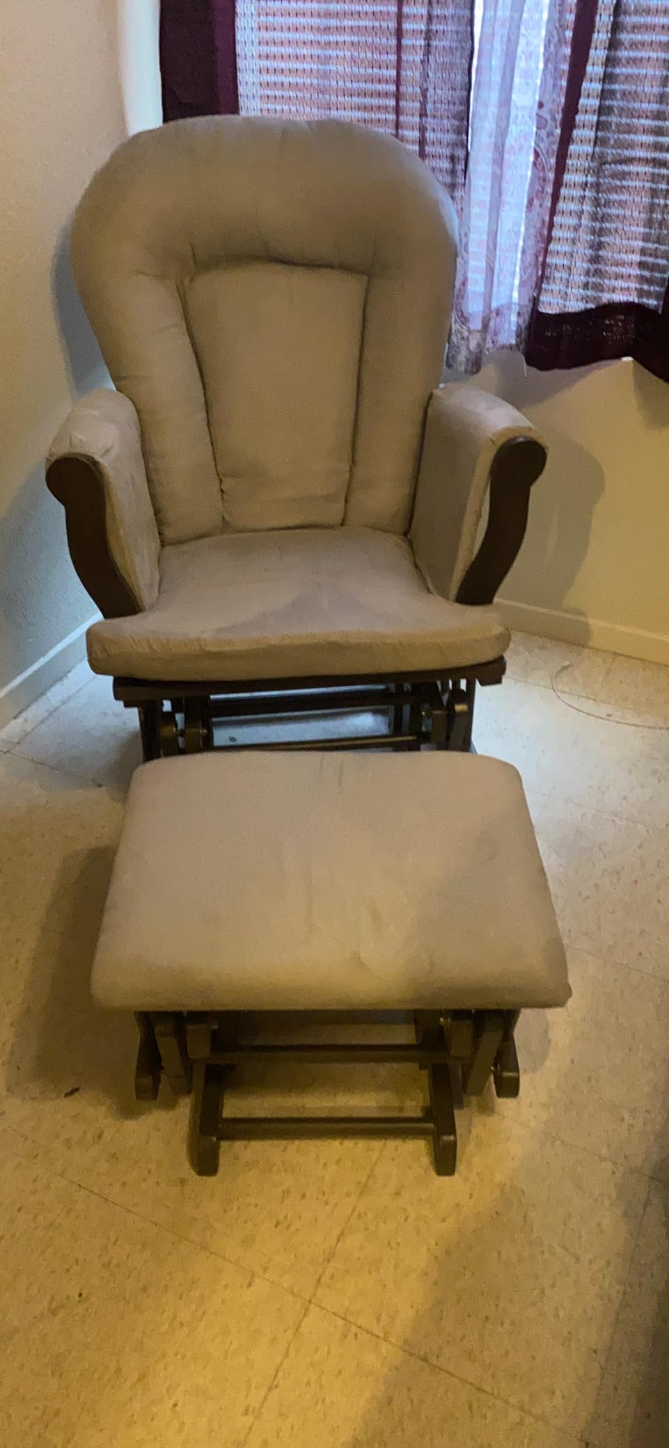 Child Craft Cozy Glider Rocker and Ottoman Set, Smooth Quiet Gliding Motion, Padded Cushion with Convenient Storage Pockets, Solid Wood Base & Frame (Dapper Gray with Light Gray Cushion) customer photo 1