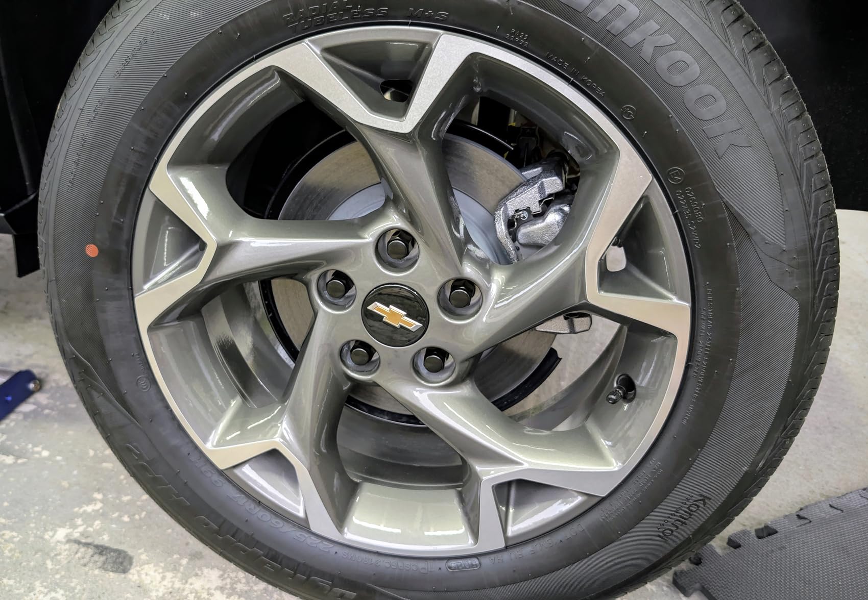 MIKKUPPA M12x1.5 Lug Nuts, Replacement for Ford Honda Aftermarket Wheel customer photo 1