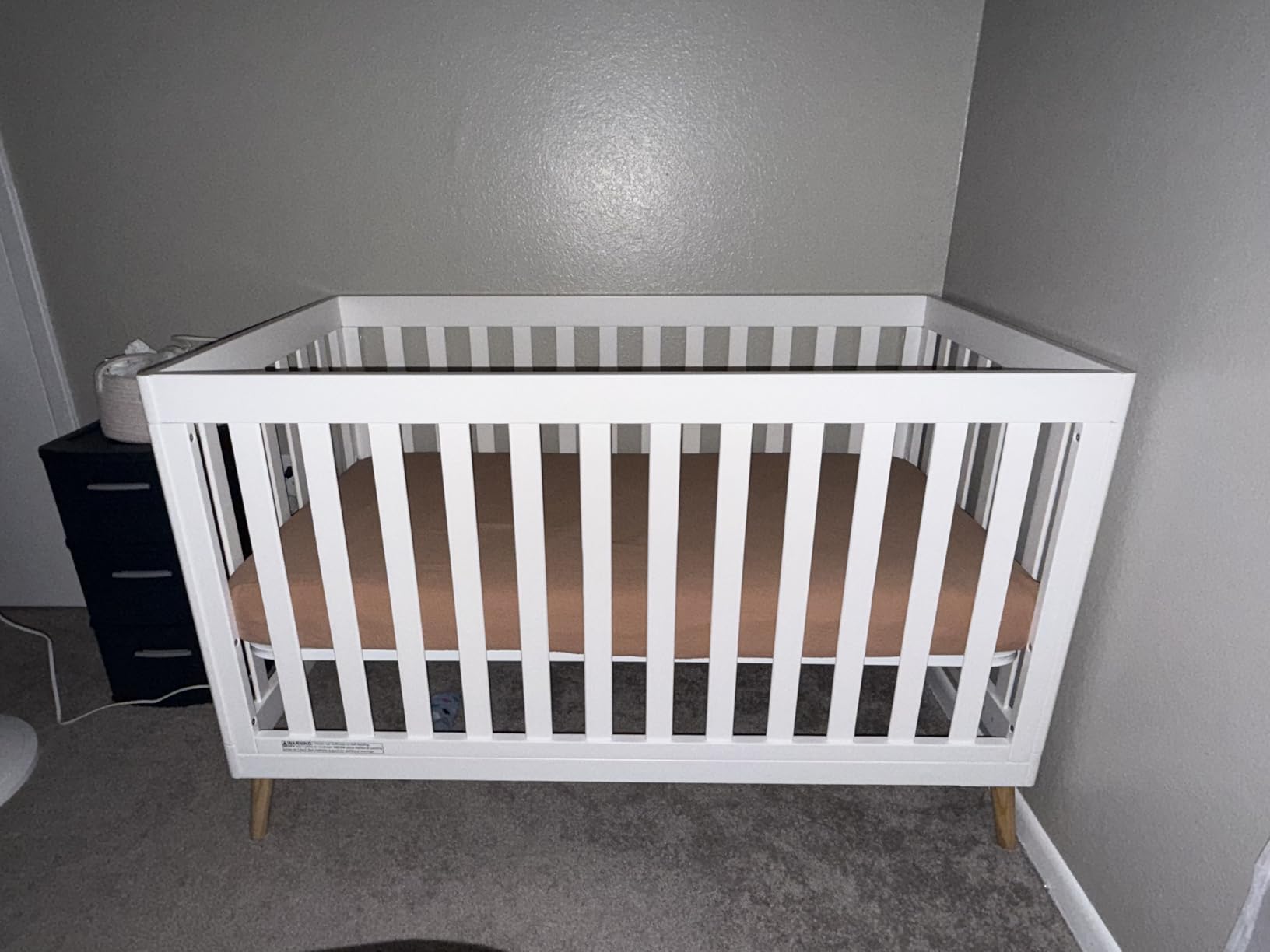 Delta Children Essex 4-in-1 Convertible Baby Crib, Bianca White with Natural Legs customer photo 1