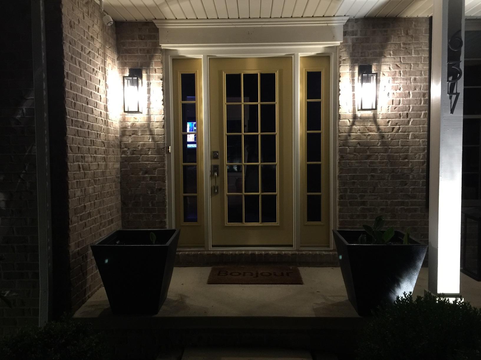 hykolity Large Dusk to Dawn Outdoor Lighting, 18 Inch Outdoor Wall Lights customer photo 2