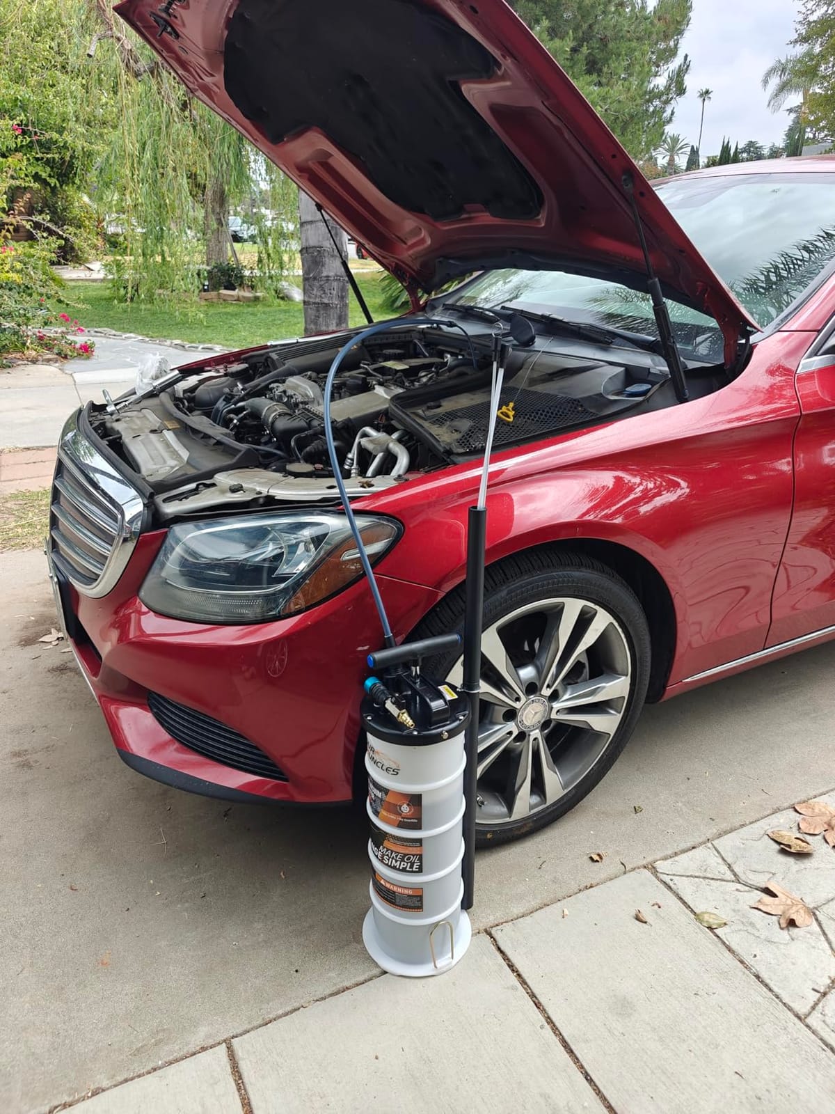 FOUR UNCLES 6.5L Pneumatic/Manual Oil Extractor Pump customer photo 1