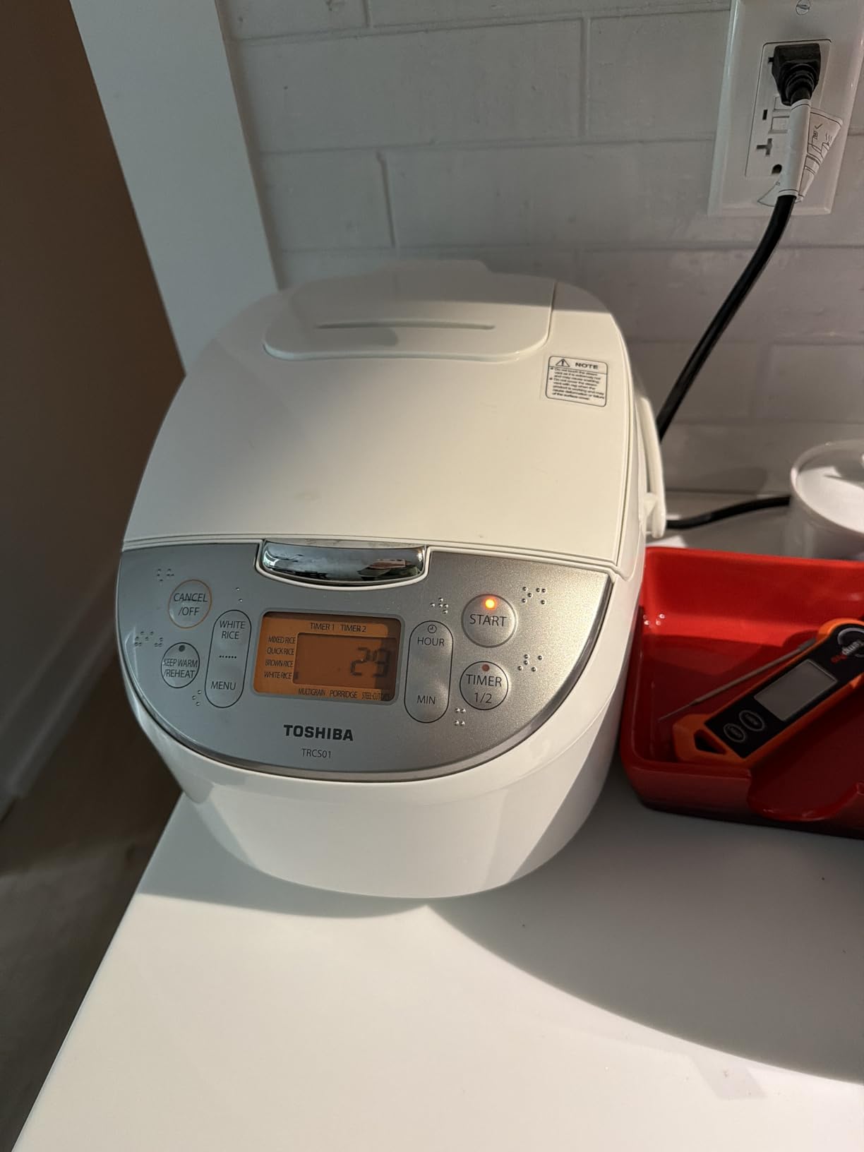 Toshiba Rice Cooker 6 Cup Uncooked – Japanese Rice Cooker with Fuzzy Logic Technology, 7 Cooking Functions, Digital Display, 2 Delay Timers and Auto Keep Warm, Non-Stick Inner Pot, White customer photo 2
