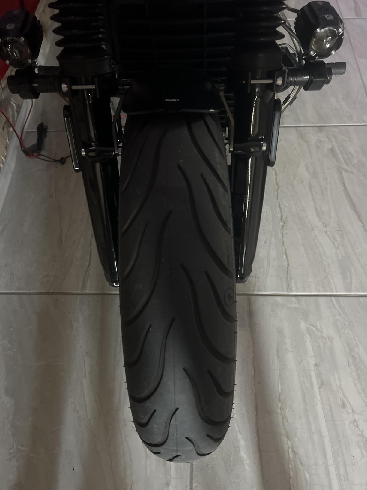 MICHELIN Commander III Touring Rear Tire - 180/55B-18 (80H) customer photo 1