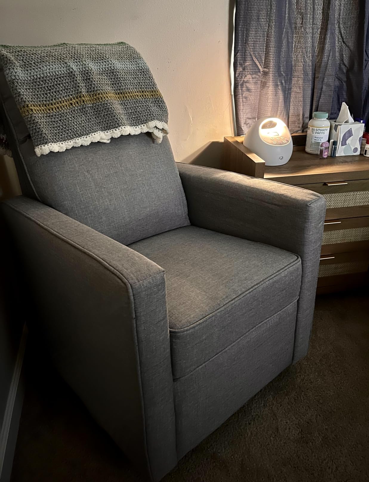 DaVinci Gabby Glider Recliner Nursery Chair w/ 360° Swivel - Misty Grey customer photo 2