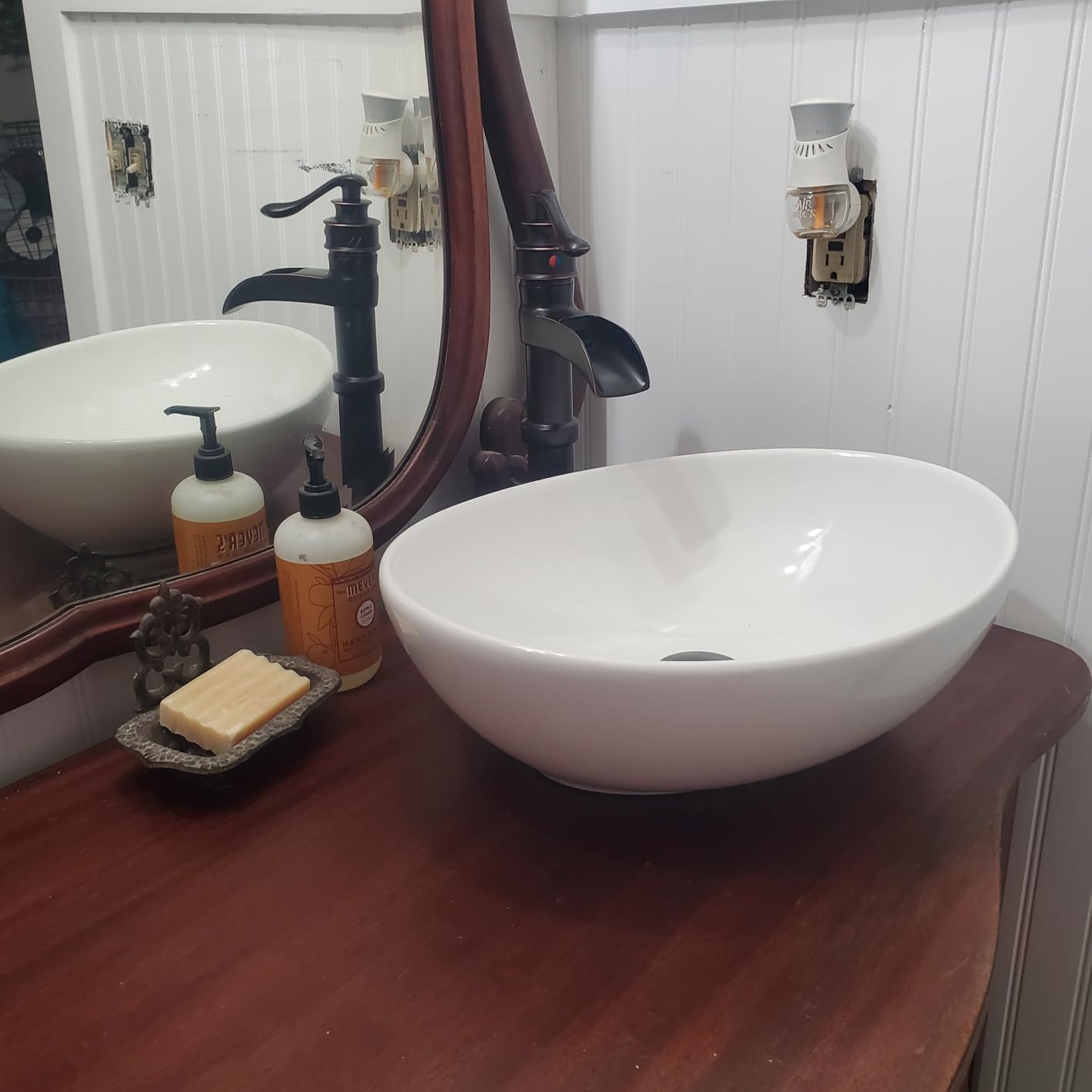 Mocoloo Oval Vessel Sink 16'' x 13'' Bathroom Sink Countertop Oval Shape Small Ceramic Bathroom Sinks White Porcelain Vanity Bowl Above Counter Art Basin customer photo 1