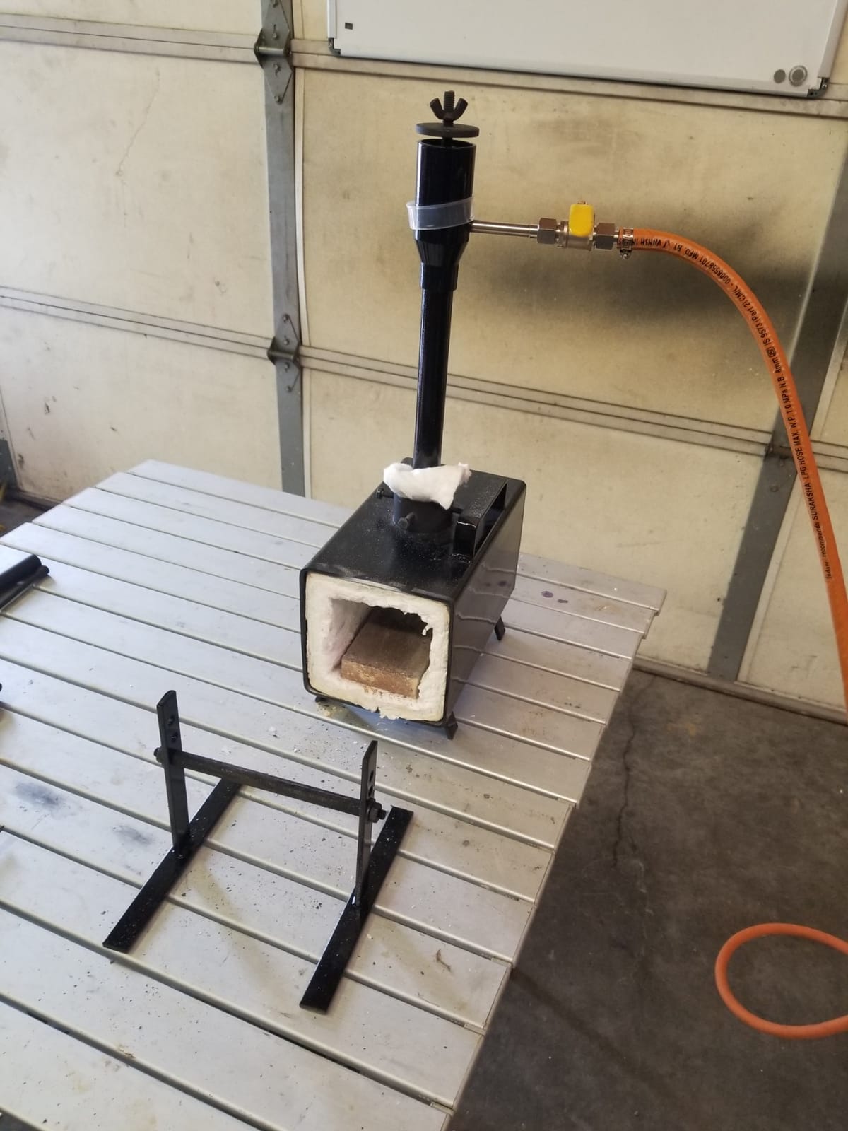 Simond Store - Single Burner Portable Metal Propane Forge - 2600F Rated customer photo 2