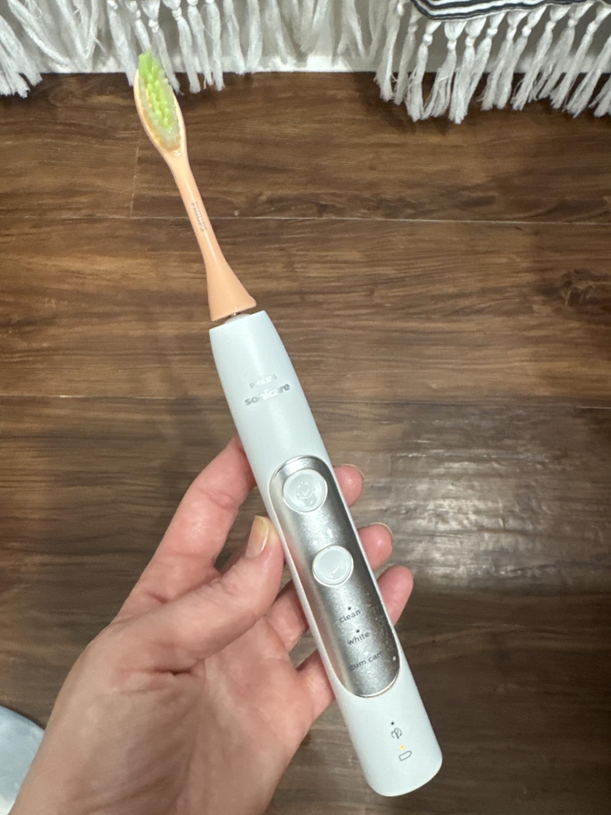 Philips One by Sonicare, 2 Brush Heads, Miami Coral, BH1022/01 customer photo 1