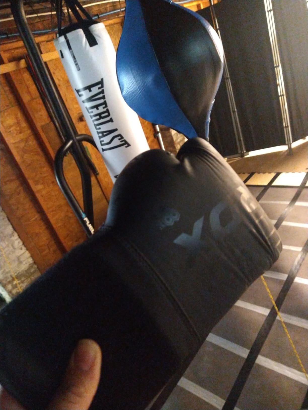 RDX Boxing Gloves, Pro Training Sparring, Maya Hide Leather, Muay Thai MMA Kickboxing, Men Women Adult, Heavy Punching Bag Focus Mitts Pads Workout, Ventilated Palm, Multi Layered, 8 10 12 14 16 18 Oz customer photo 2
