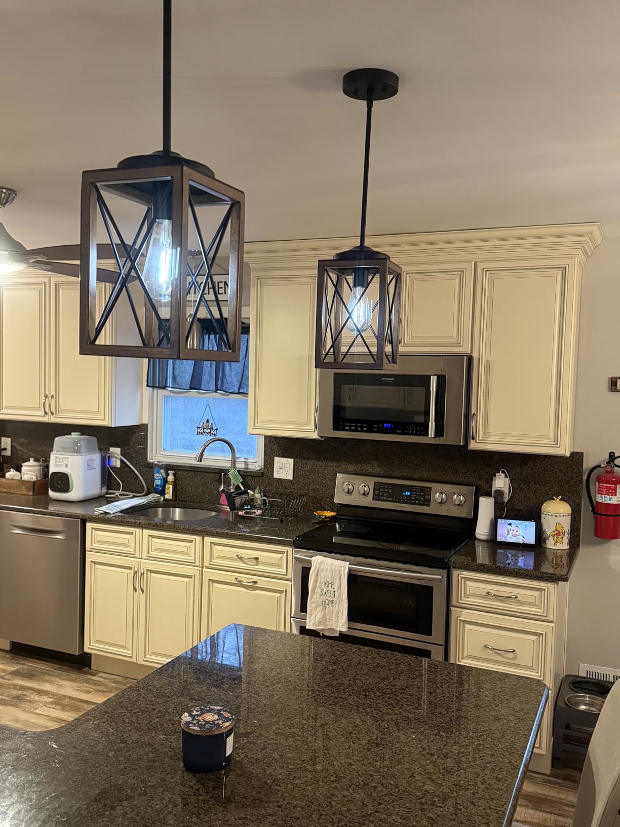 DEWENWILS Farmhouse Pendant Light 2-Pack Kitchen Island Wood Grain Bronze customer photo 1