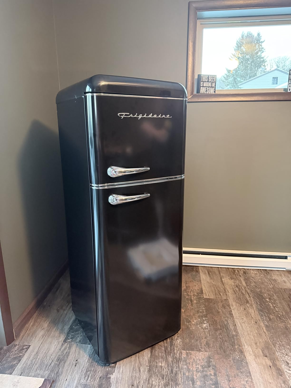 Frigidaire EFR756, 2 Door Apartment Size RETRO Refrigerator with Top Freezer, Chrome Handles, 7.5 cu ft customer photo 2