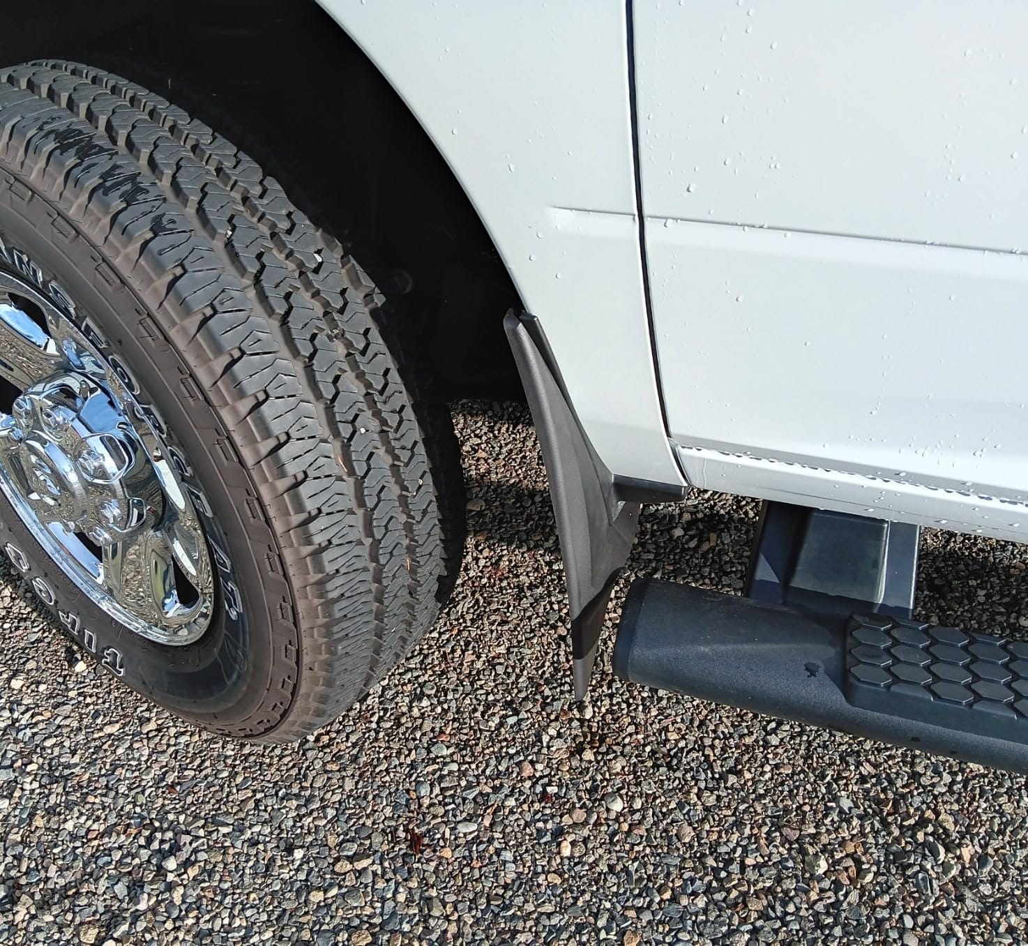 WeatherTech Custom No Drill Splash Guard MudFlaps for RAM Ram 2500/3500, Ram Truck 2500/3500 - Front & Rear Set (110108-120108), Black customer photo 2