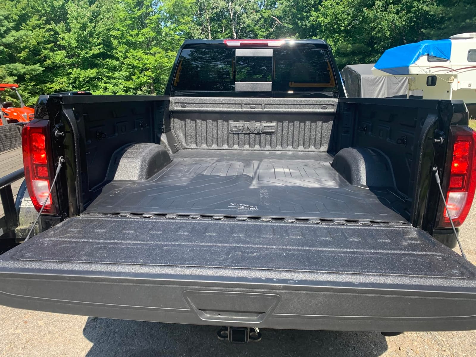 Husky Liners Custom Bed Liner | Fits 2020-2026 Chevrolet Silverado & GMC Sierra 2500HD & 3500HD, 6'9