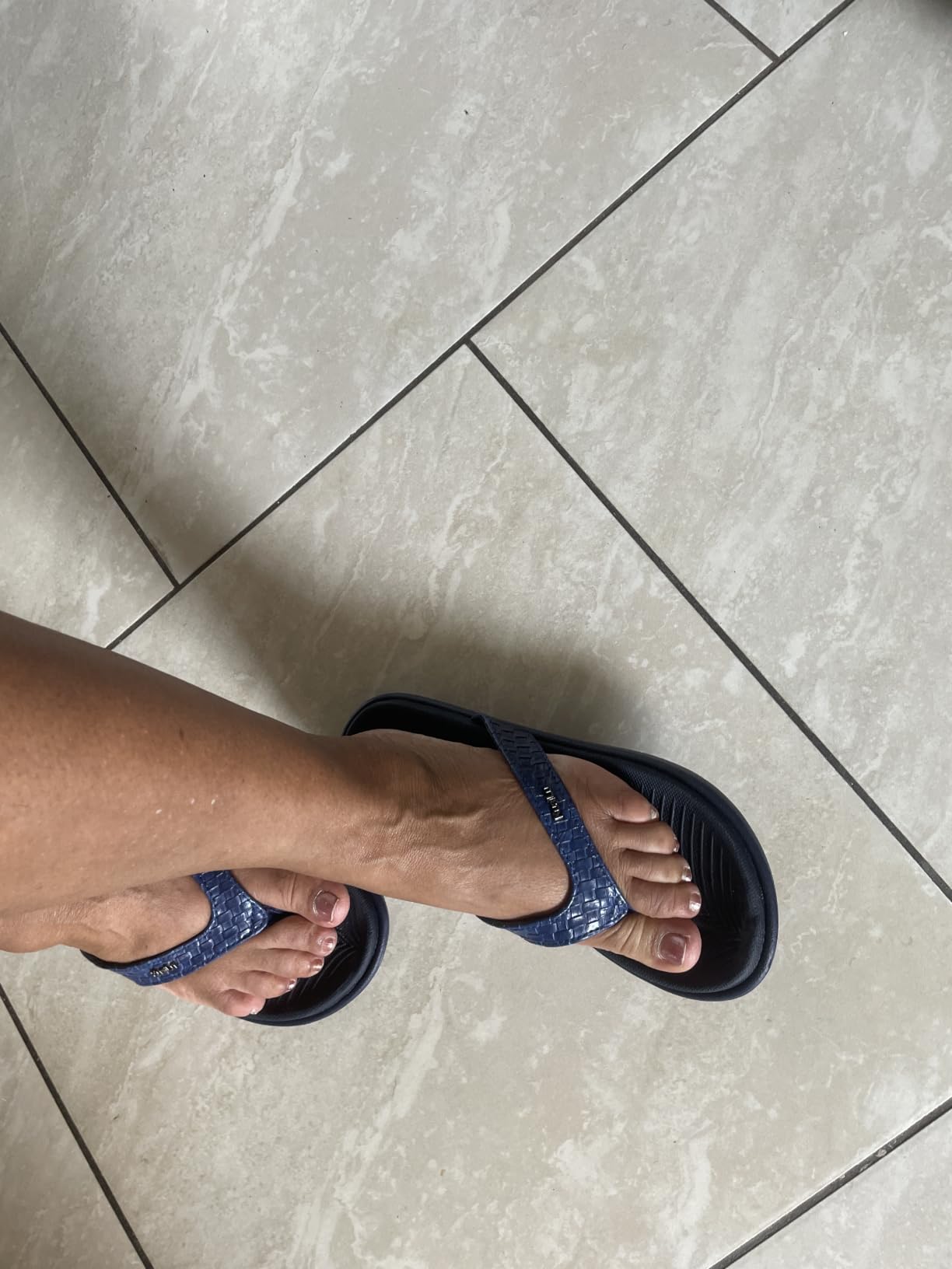 KuaiLu Womens Flip Flops Arch Support Yoga Mat Cushioned Thong Sandals customer photo 1