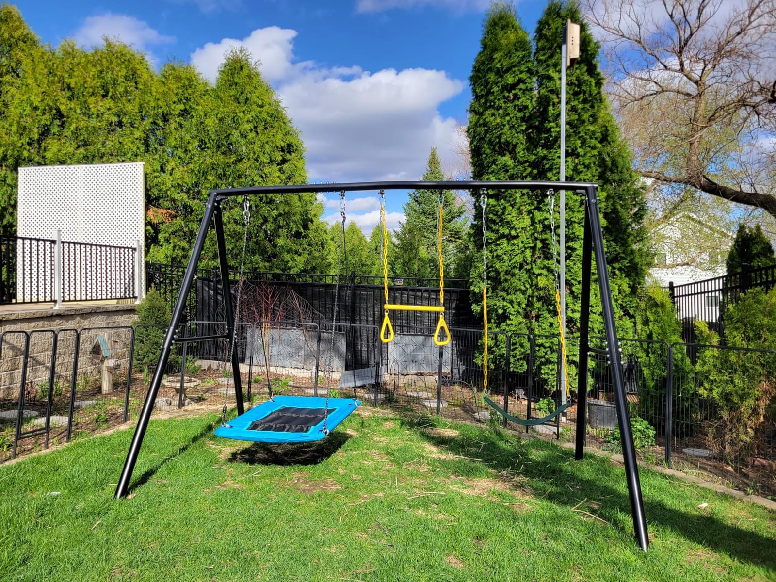 Hapfan 600lb Heavy Duty Swing Set for Outdoor Backyard with 3 Swings Black customer photo 1