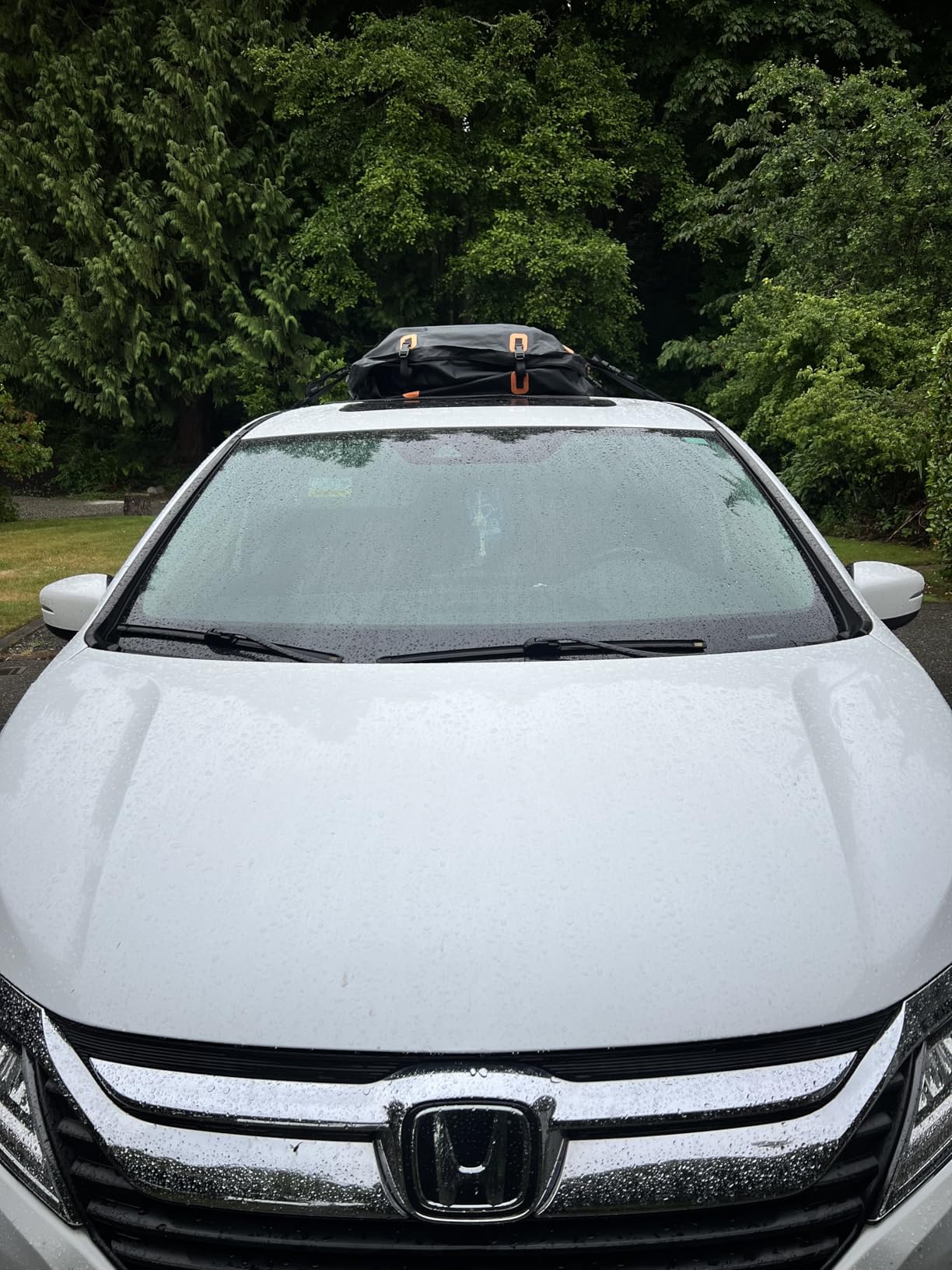 Car Roof Bag - Car Rooftop Cargo Carrier Bag – 19 Cubic Ft Waterproof Roof Rack Cargo Carrier, Includes Anti-Slip Mat, 4 Door Hooks, Reinforced Zipper/Buckle, with or Without Rack customer photo 1