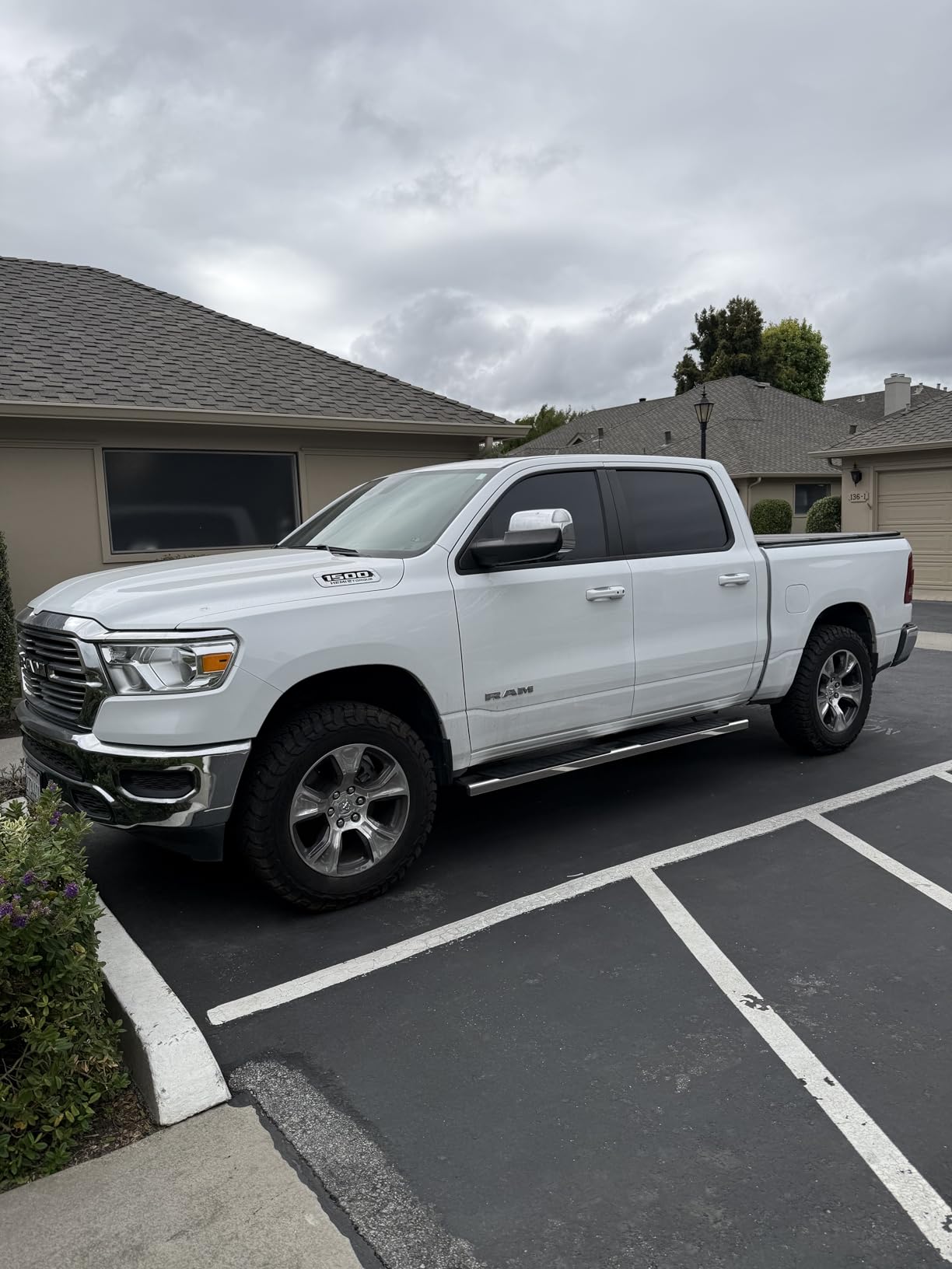 COMNOVA 6 Inches Running Boards Compatible with 2009-2018 Dodge Ram 1500 Crew Cab(Including 2019-2024 Classic), 2010-2026 Ram 2500 3500, Stainless Steel Side Steps. customer photo 1
