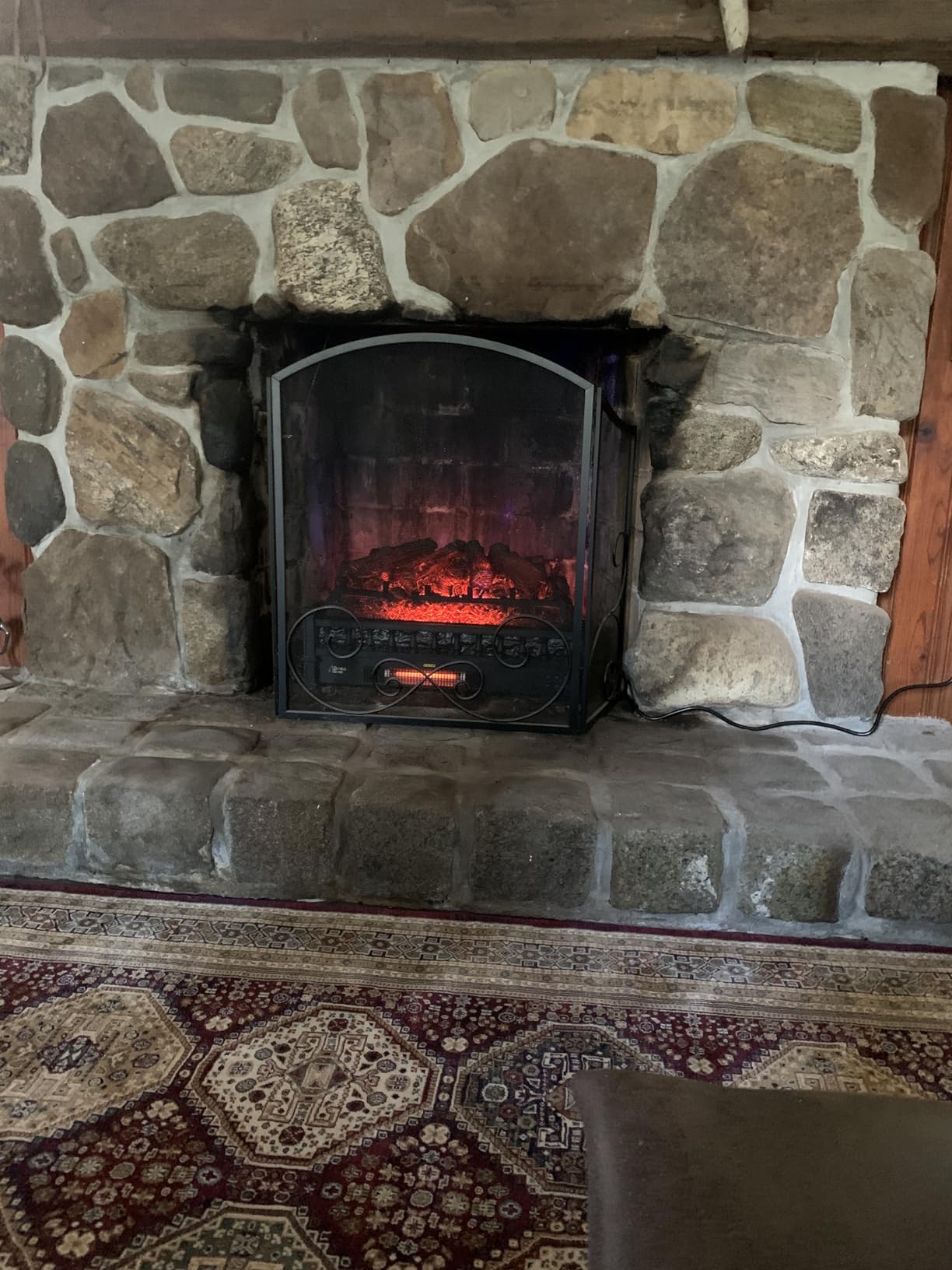 TURBRO Eternal Flame 26-Inch Infrared Quartz Electric Fireplace Log Heater - Realistic Pinewood Logs, Adjustable Flame Colors, Remote Control, Thermostat, Timer - EF26-PB, 1500W, Black, 707-98-152A customer photo 2