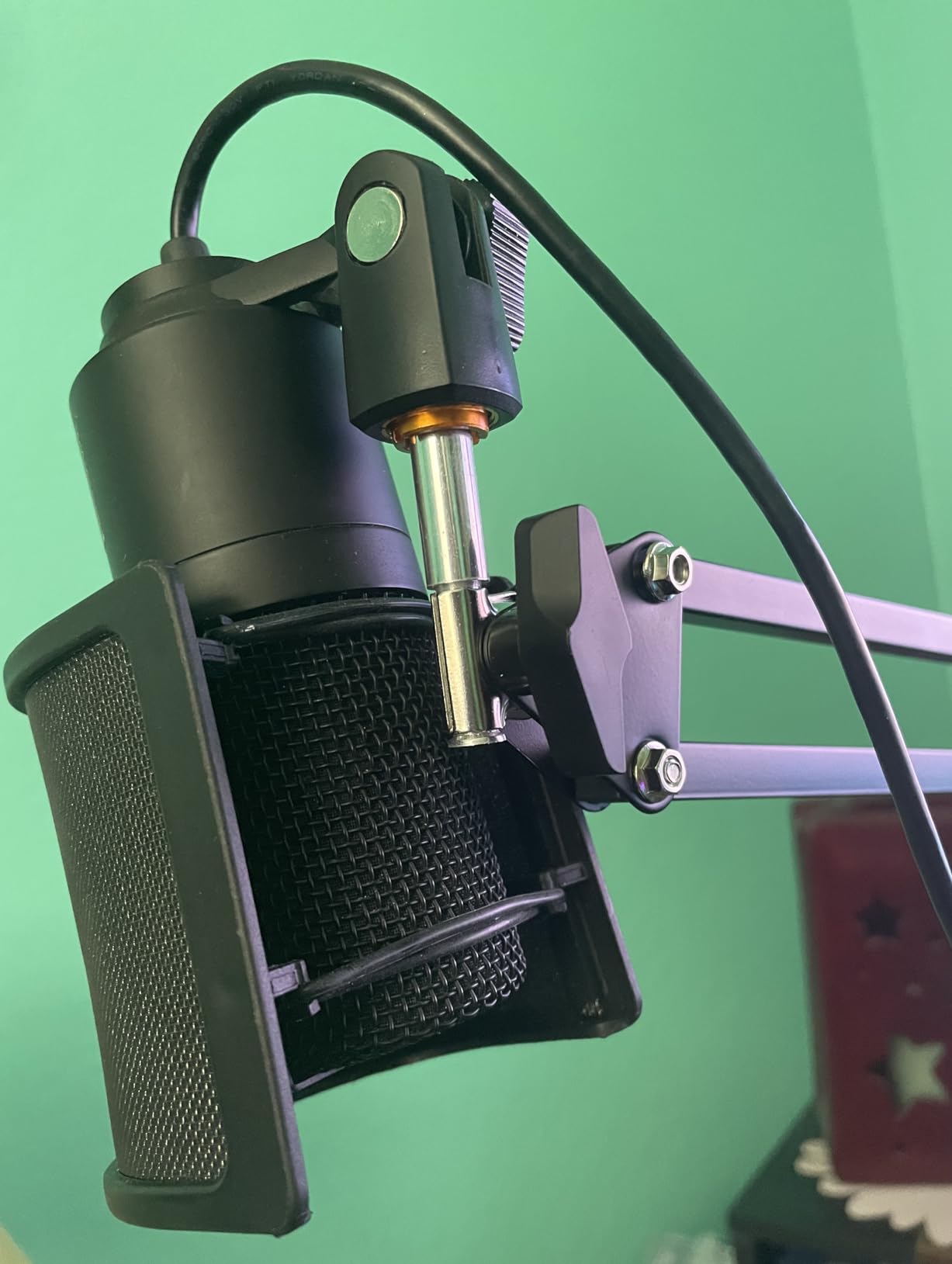 FIFINE CS1 Scissor Microphone Boom Arm Stand for Gaming Recording customer photo 1