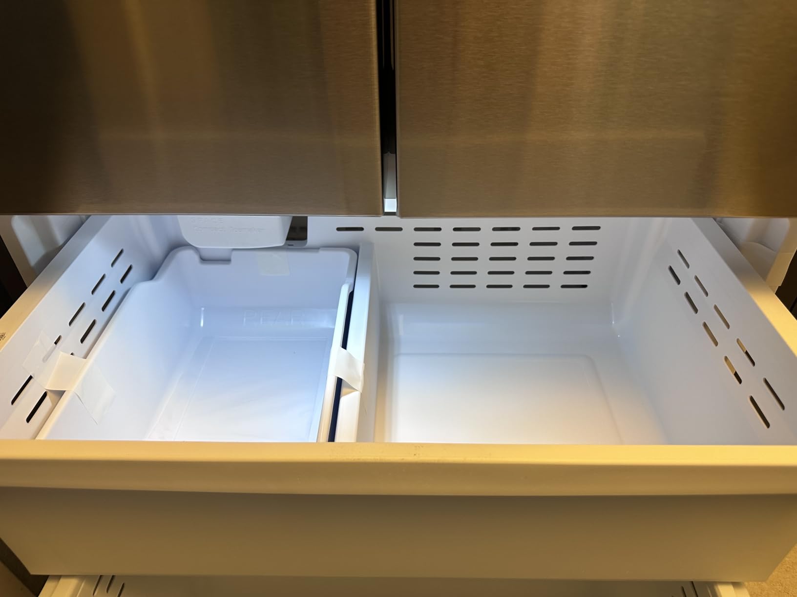 Samsung 17.5 cu. ft. Smart Counter Depth 3-Door French Door Refrigerator, Stainless Steel, RF18A5101SR/AA customer photo 2