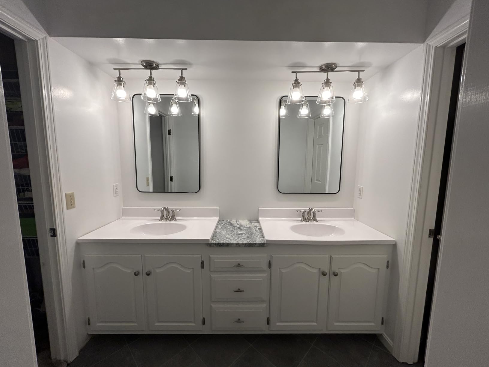 Globe Electric 59628 Jackson 3-Light Track Lighting, Brushed Nickel, Clear Glass Shades, Silver, Bulb Not Included customer photo 2