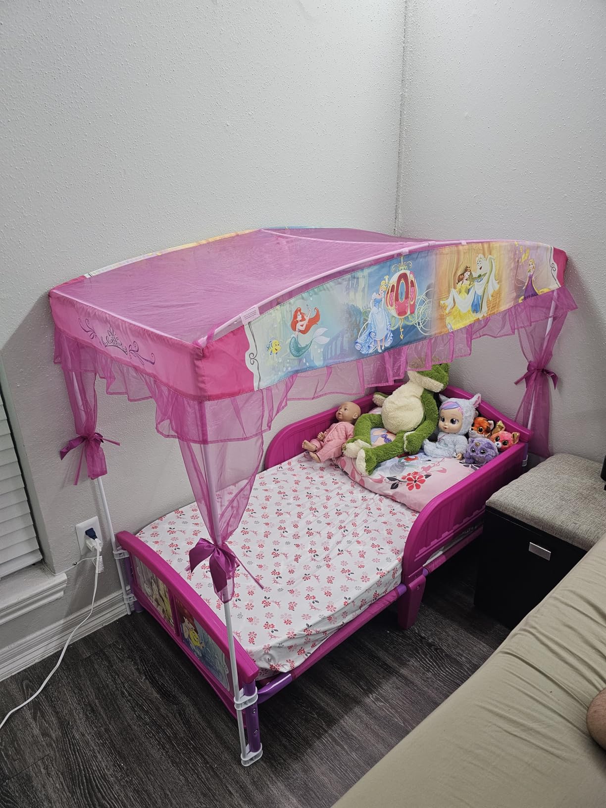 Delta Children Canopy Toddler Bed, Disney Princess customer photo 1