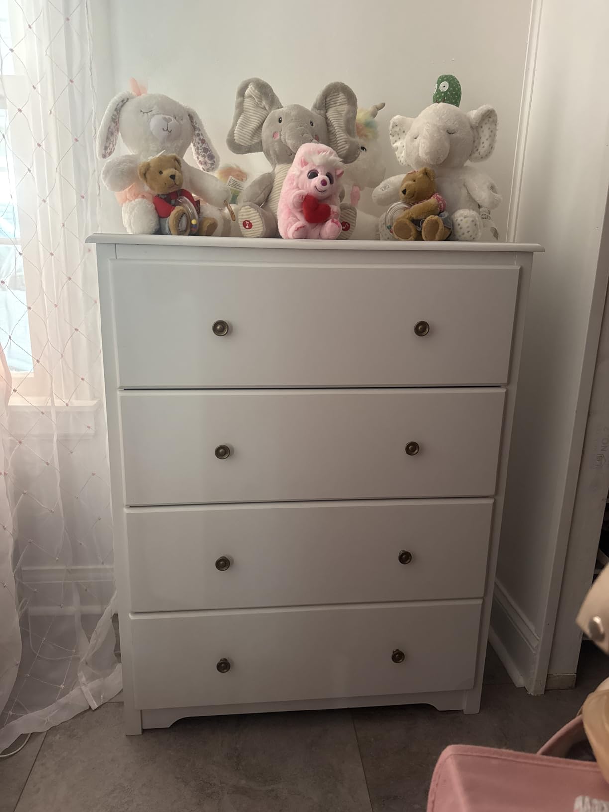 HOUSUIT White Dresser with 4 Drawers, 29