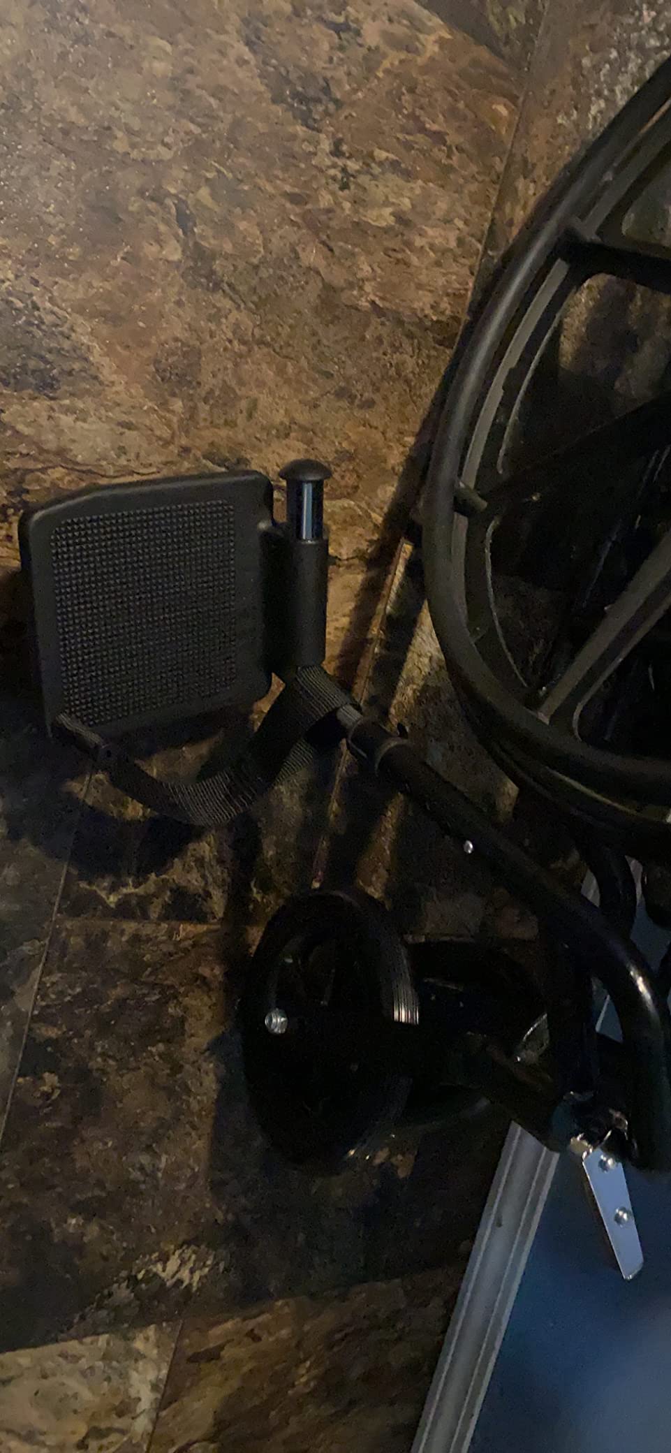 Wheelchair Elevating Legrests ,Composite Footplates Non-Padded Calf Supports,for Standard Wheelchairs,1 Pair customer photo 2