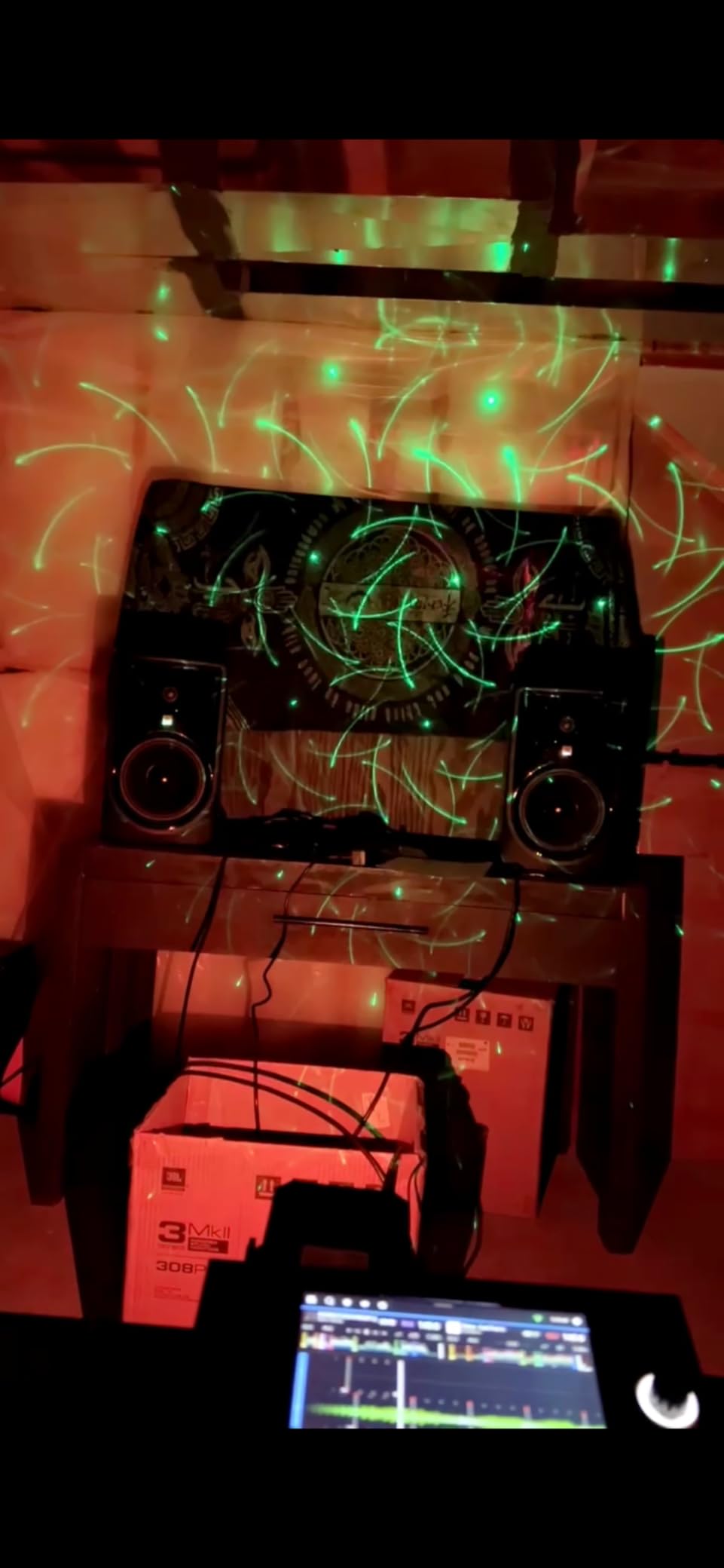 Enjoyedled DJ Disco Stage Party Lights with Northern Laser Light Effect customer photo 1