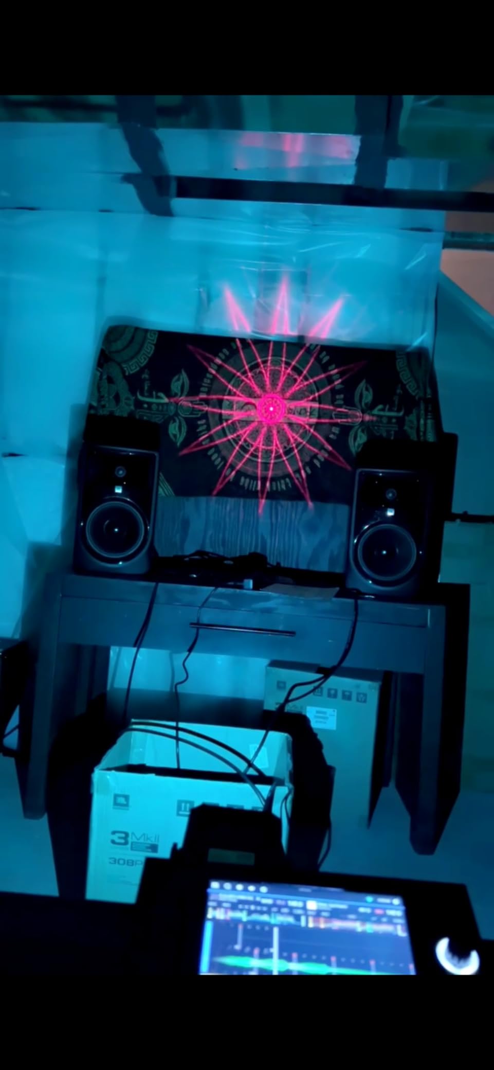 Enjoyedled DJ Disco Stage Party Lights with Northern Laser Light Effect customer photo 2