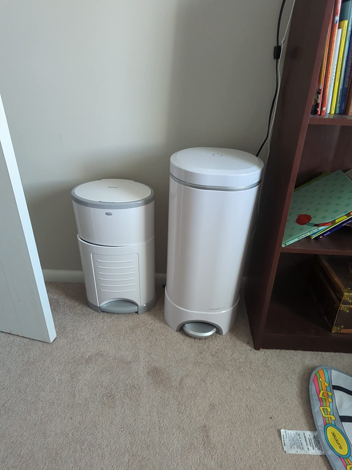 Munchkin Baby UV Diaper Pail, #1 in Odor Control, Step Pedal, White customer photo 2