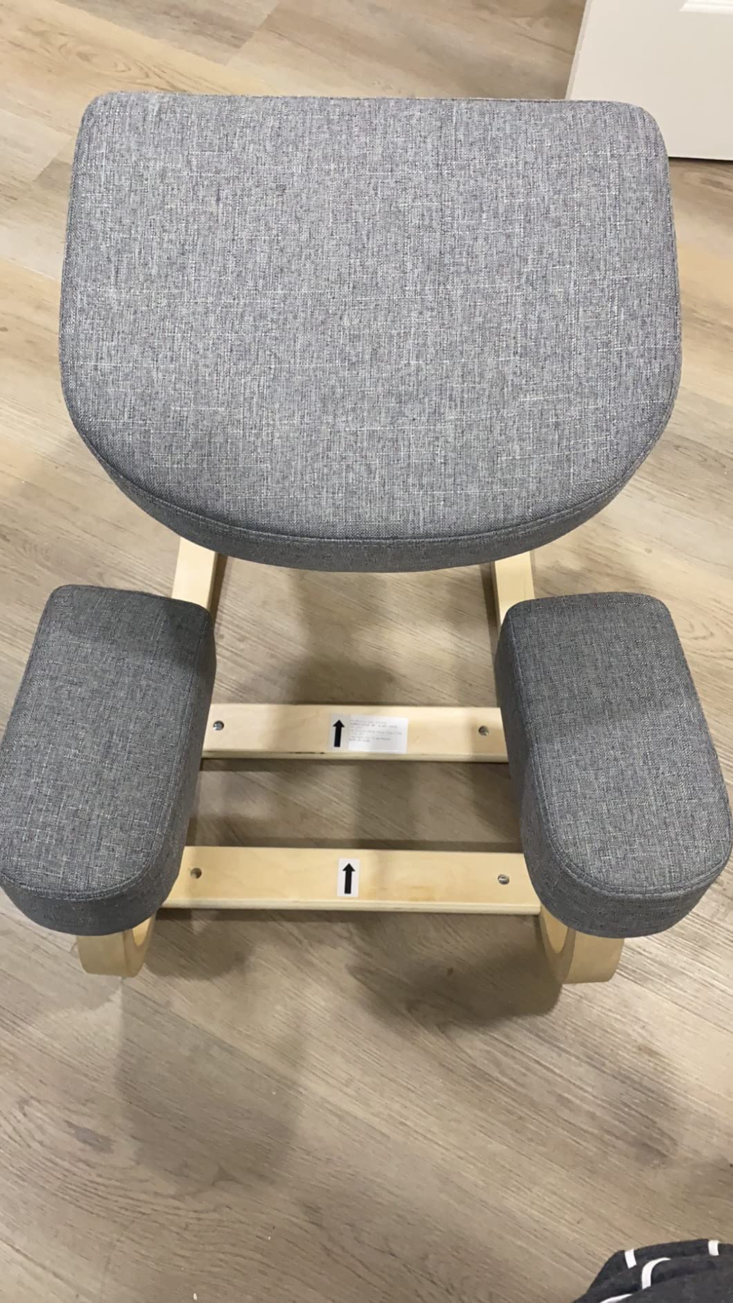GIANTEX Kneeling Chair, Wood Posture Chair, Max Load 330 Lbs, Rocking Knee Chair with Soft Cushion, Natural Relief for Back, Shoulder or Neck Pain, Ergonomic Kneeling Chair for Office Home customer photo 2