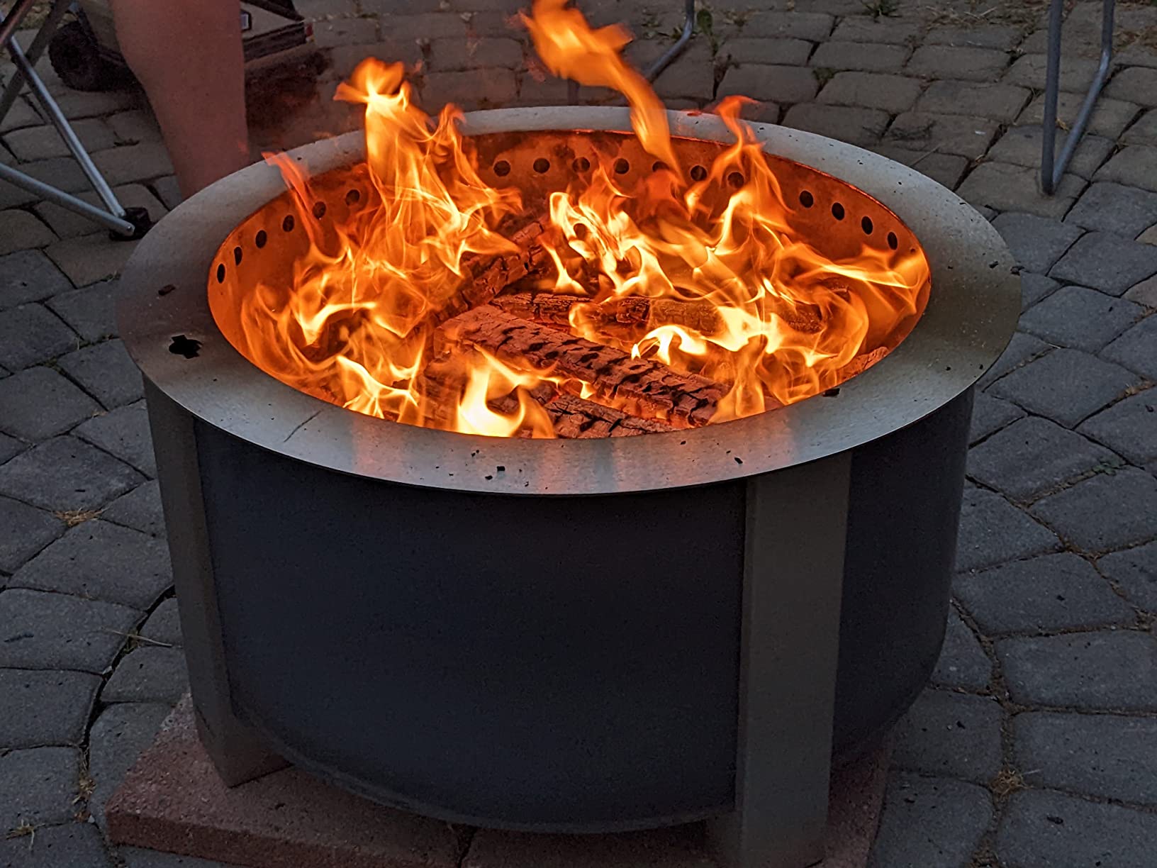 Breeo X Series 24 - Corten Steel Smokeless Fire Pit for Outside - 27.5 in | 62 pounds, smokeless firepit for outside, ideal for families, compatible with wide range of Breeo accessories customer photo 2