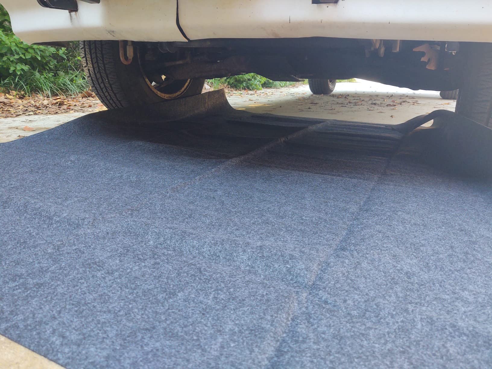 Absorbent Oil Spill Mat, 7.4 x 8.4 Ft, Waterproof Garage Floor Mat for Car customer photo 2