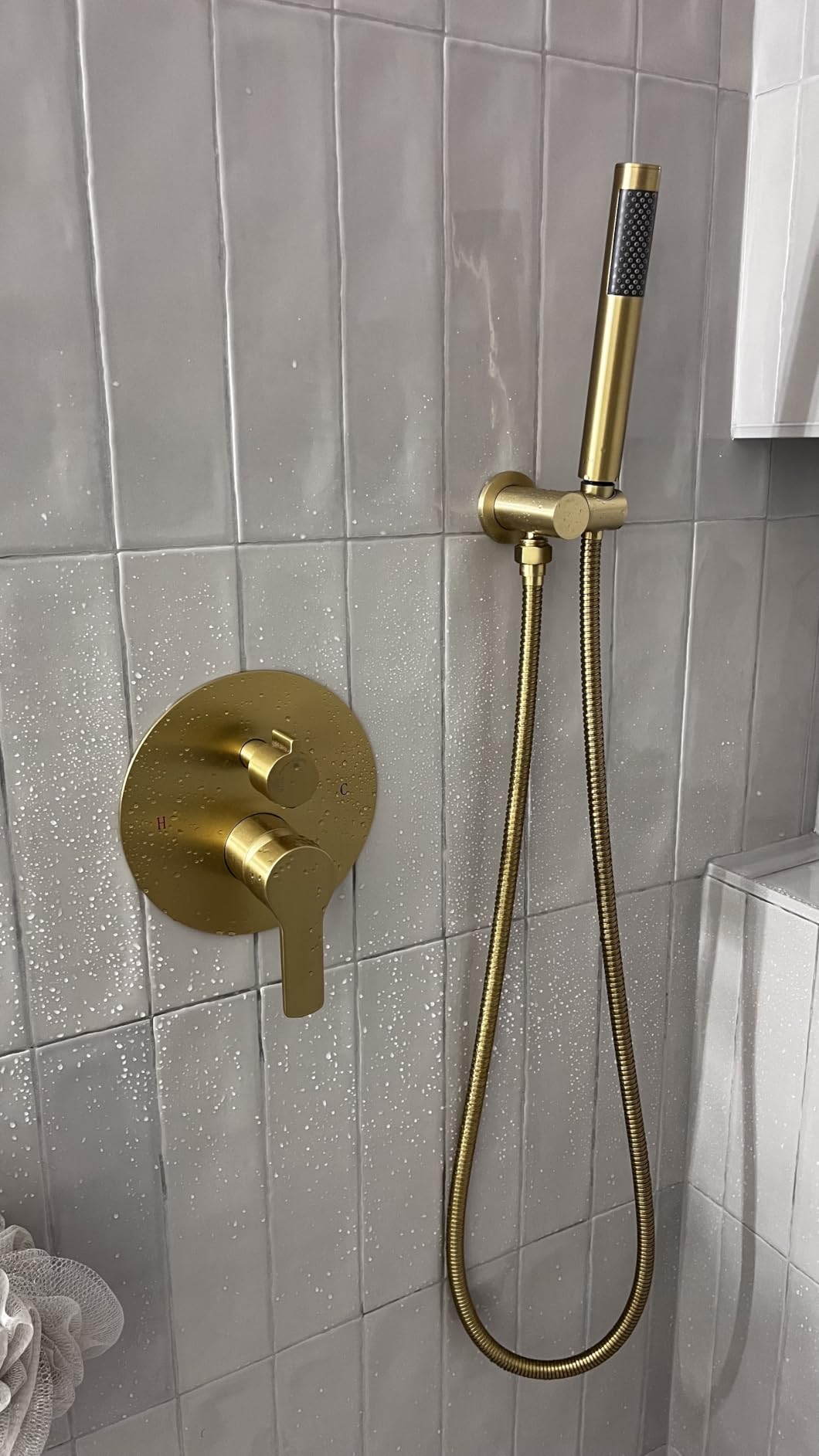 Iriber Brushed Gold Shower Head with Handheld,Rain Shower System Faucet Set customer photo 1
