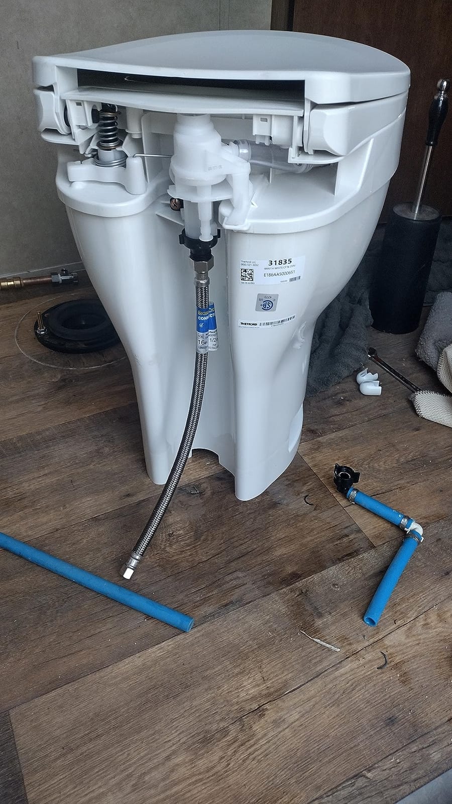 Thetford Aqua-Magic® VI High Profile, White customer photo 2