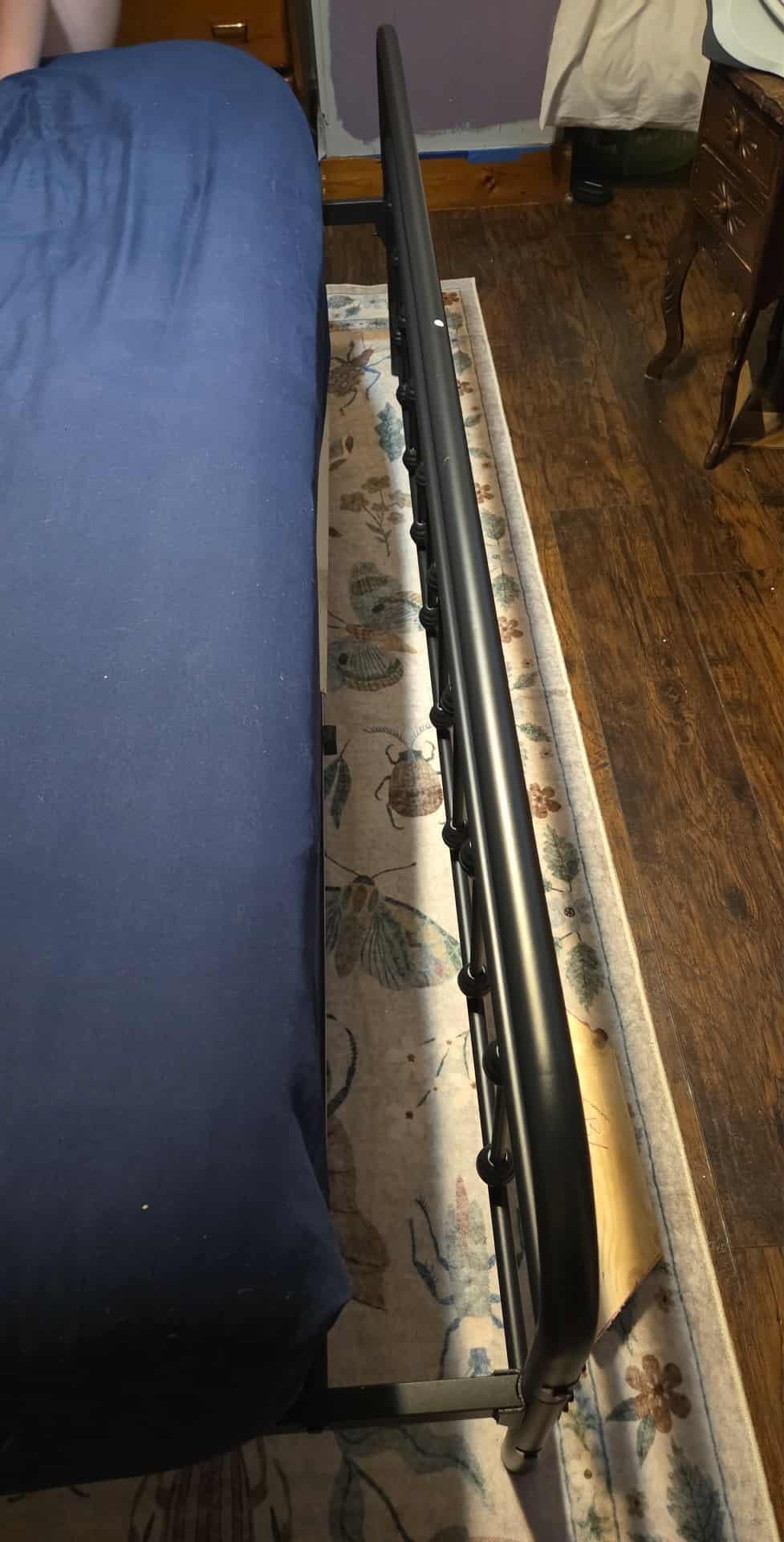 Yaheetech King Metal Platform Bed Frame, Victorian Headboard & Footboard customer photo 1