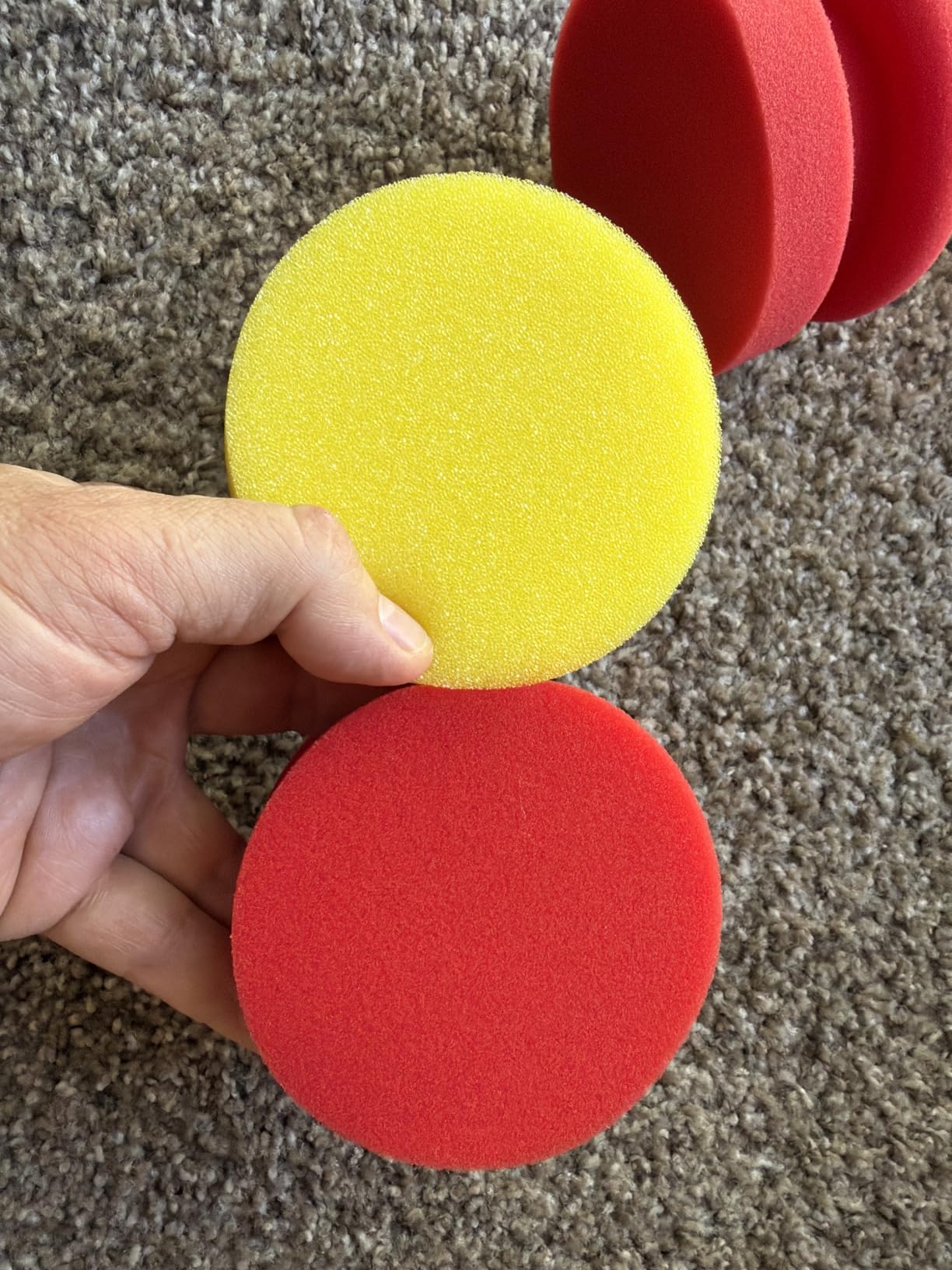 SPTA Tire Shine Applicator, 6Pcs Foam Applicator Pads, Round Shape Side Pressing Hand Polishing Sponge Pads Kit Tire Shine Applicator Pad Tire Dressing Applicator Pad for Applying Tire Shine customer photo 2