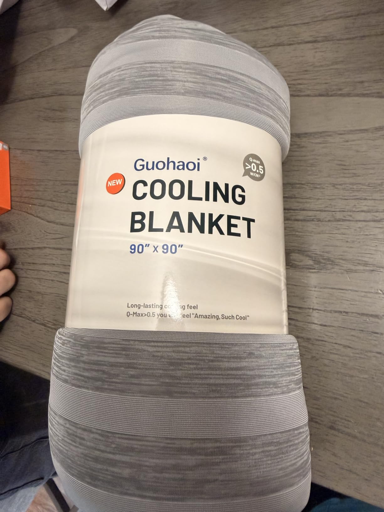 Guohaoi Cooling Blanket for Hot Sleepers and Night Sweats 90