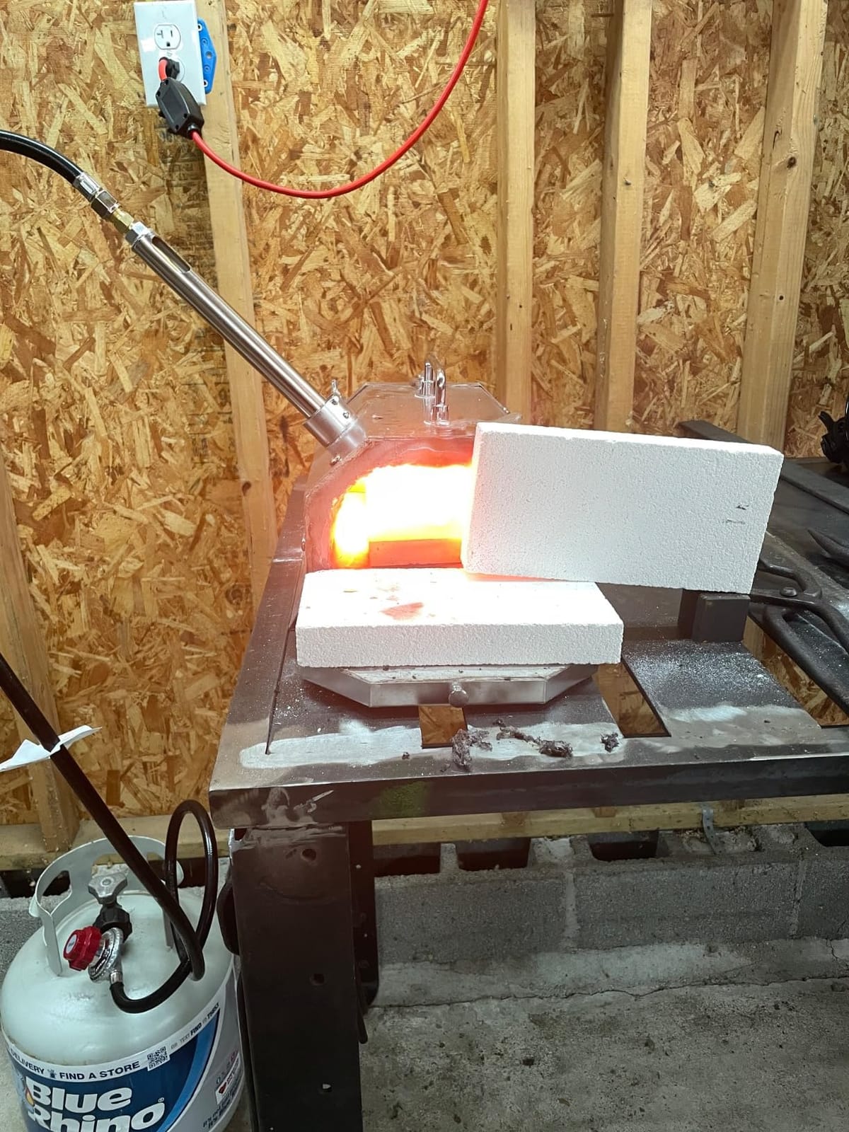 2 Burner Propane Blacksmith Forge Kit, 2600°F Metal Forge customer photo 1