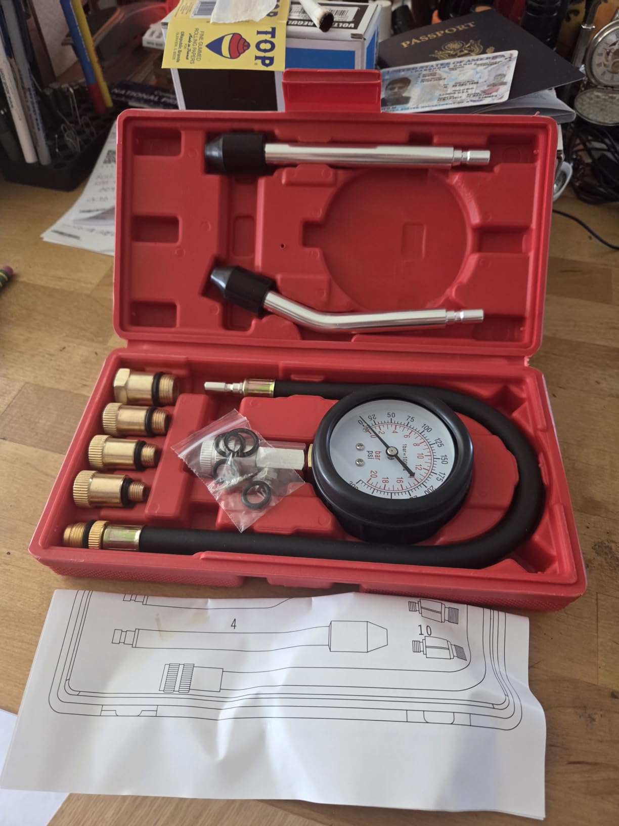 Yonligonju 8PCS Compression Tester Kit 0-300 PSI Petrol Gas Engine Cylinder Pressure Gauge Automotive Tool for Motorcycle Car Truck (Red) customer photo 2