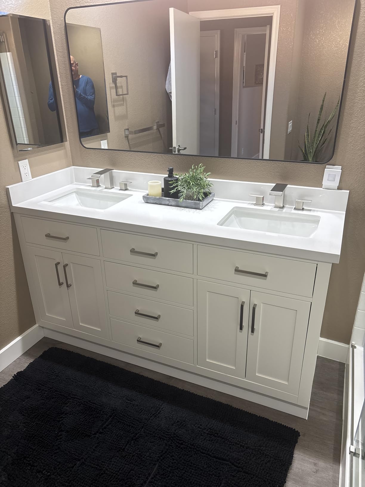 ARIEL Hepburn 60-inch Bathroom Vanity with Sink,Solid Wood, 1.5-inch Pure White Quartz Countertop & Backsplash, Single Rectangular Porcelain Sink, 2 Soft Closing Doors, 9 Dovetail Drawers, White customer photo 2