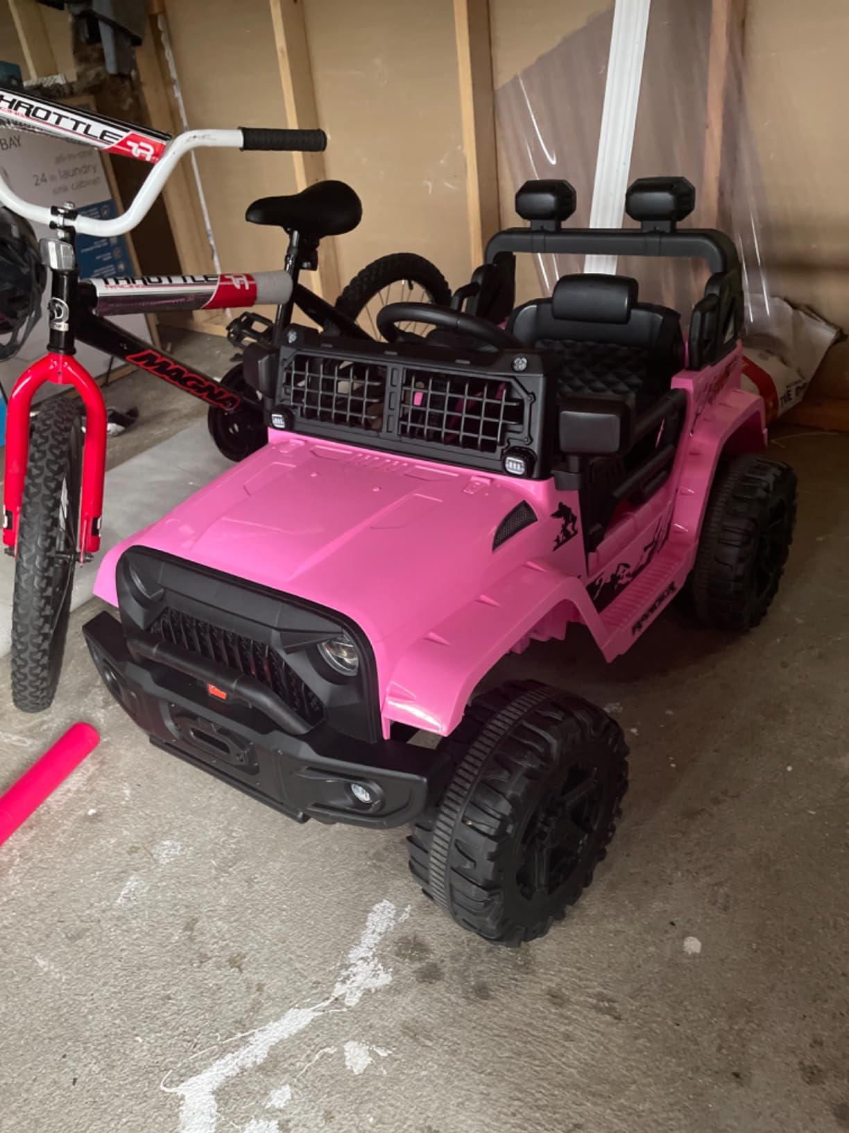 Hetoy 12V Ride on Toys with Parent Remote Control Toddler Electric Vehicle with Spring Suspension, LED Lights, Bluetooth, Music Player, 3 Speeds Ride on Car Truck for Kids Age 3-8 (White) customer photo 1