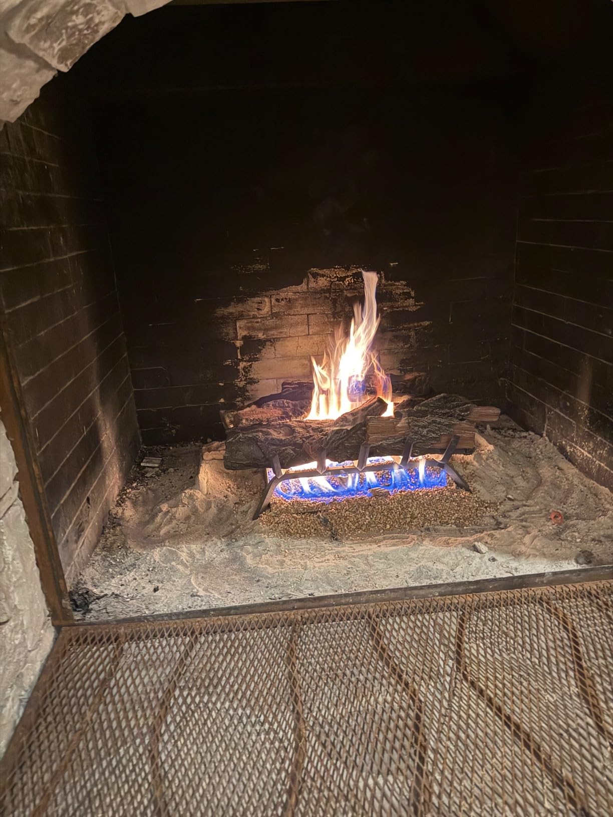 HearthSense MO18HVL Natural Gas Vented Fireplace Logs Set with Match Light, 45000 BTU, Heats up to 1650 Sq. Ft, Mountain Oak, 18 Inches customer photo 1