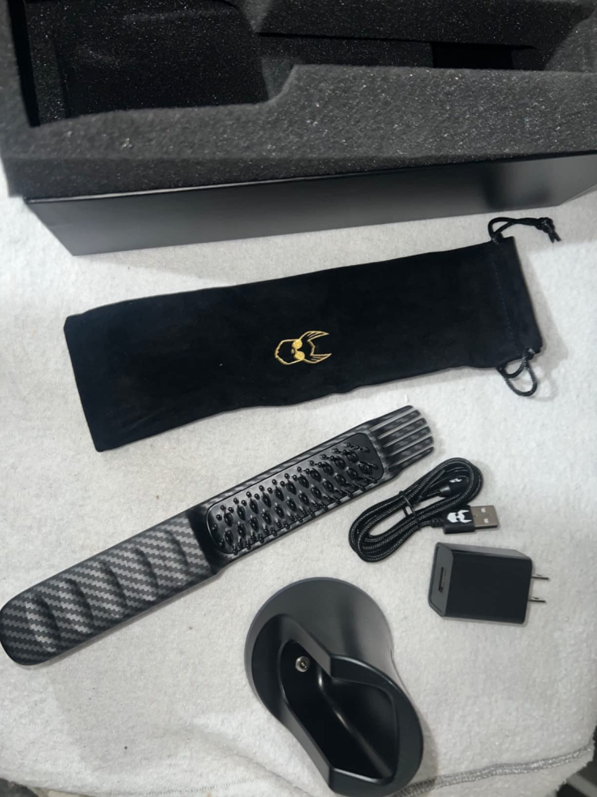 The Beard Struggle Carbon X Heated Beard Brush, Cordless Beard Straightener for Men with Adjustable Temperature 160–200°C – Ionic Anti-Frizz Carbon X Technology Beard Straightening Brush customer photo 1