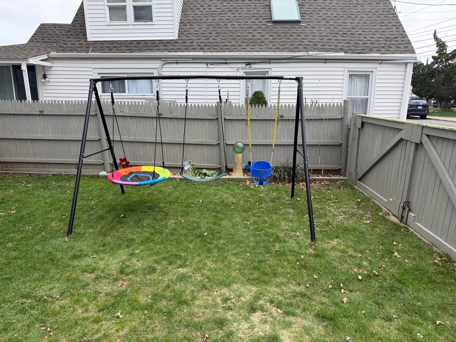 Hapfan 3 Seat Swing Set for Backyard with Saucer & Belt Swings customer photo 1