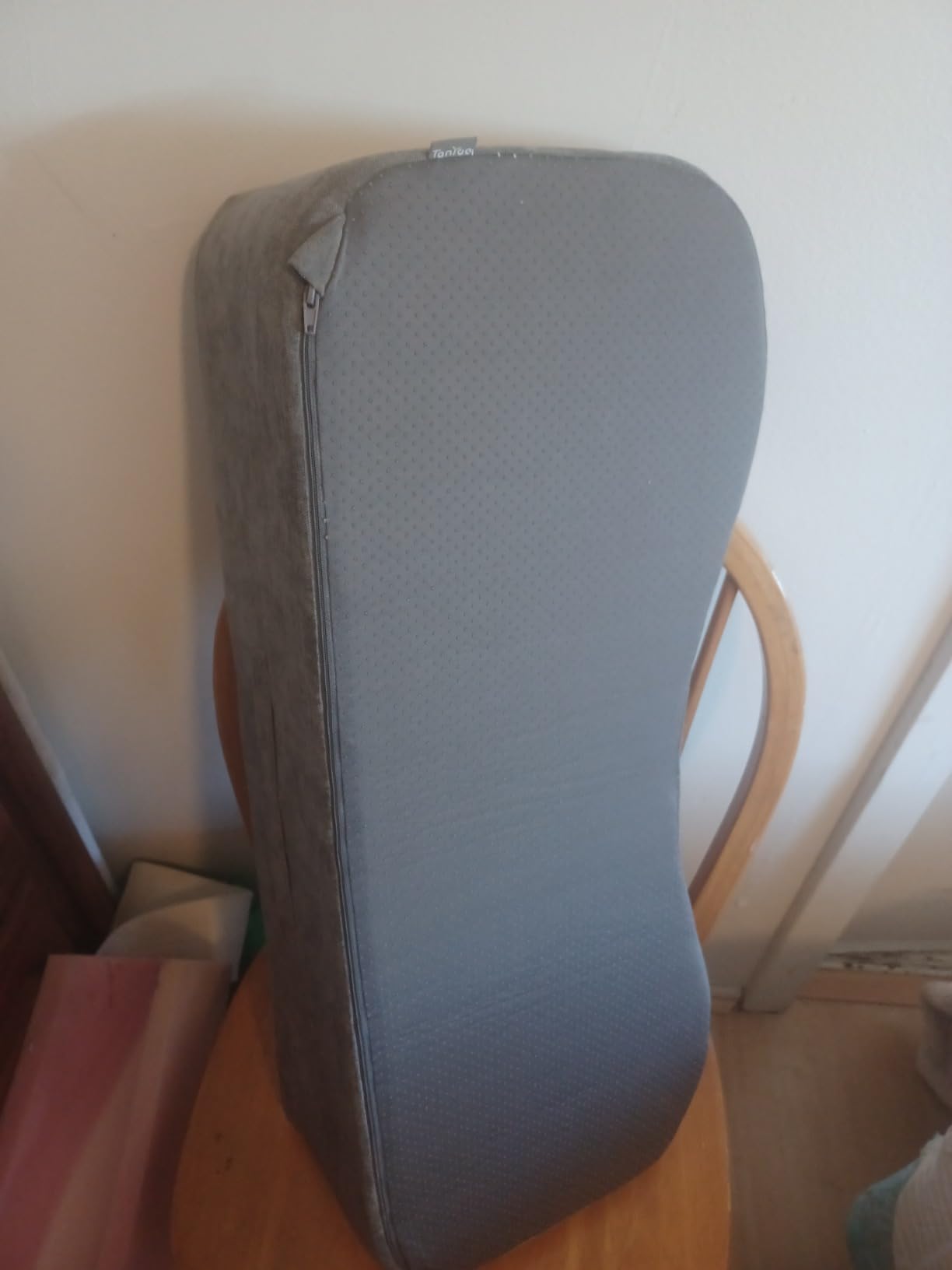 Long Wedges for Bed Positioning Pillow for After Surgery Curved Shaped Medical Wedge Pillows for Seniors to Prevent Bed Sore and Improve Healing Process No-Slip Bottom Height 5 Inch customer photo 1