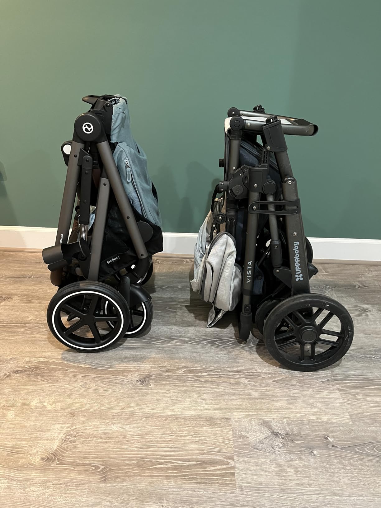 Cybex Gazelle S All-in-One Toddler and Baby Stroller with Over 20 Modular Configurations, Ergonomic Near-Flat Recline, Shopper Basket, and Compact Fold, Moon Black, Silver Frame customer photo 2