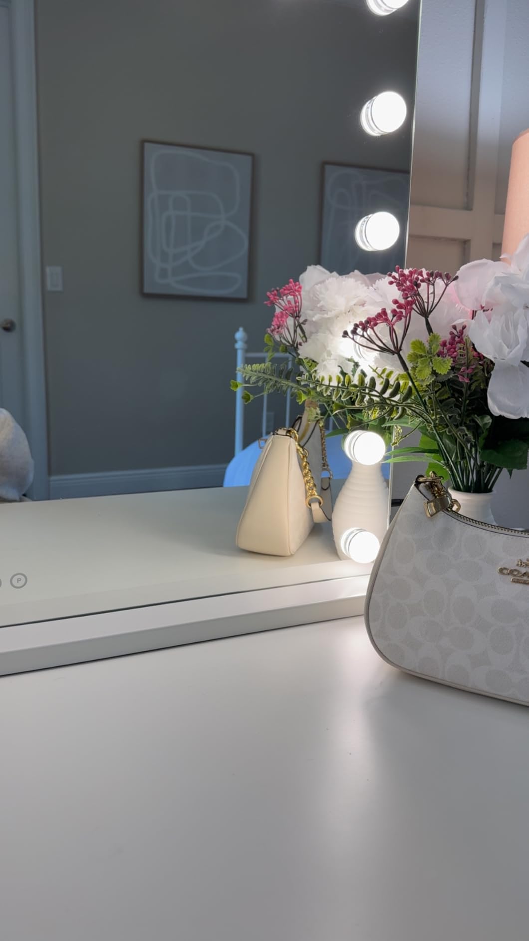 Gvnkvn Vanity Mirror with Lights, 32 x 24 Tabletop Hollyhood Makeup Mirror, Hollywood Lighted Mirror with 18 Dimmable LED Bulbs,3 Colors Modes,Touch Control,Metal Frame, customer photo 1