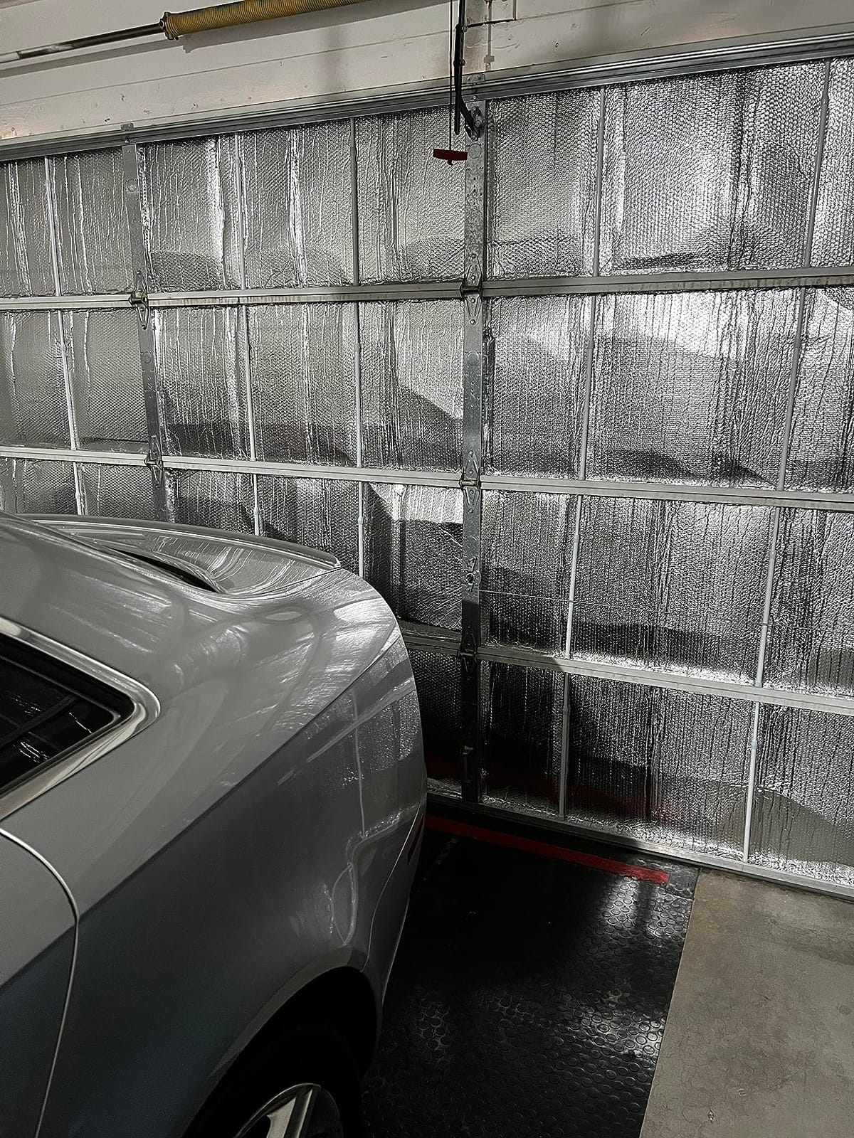 Gerrii 16 Pcs 16 P Garage Door Insulation Kit Double Bubble Insulation Panels Reflective Aluminum Radiant Thermal Winter Summer Barrier Sheets 100 Tape for Attic Garage Wall (20.5 x 54 Inch) customer photo 2