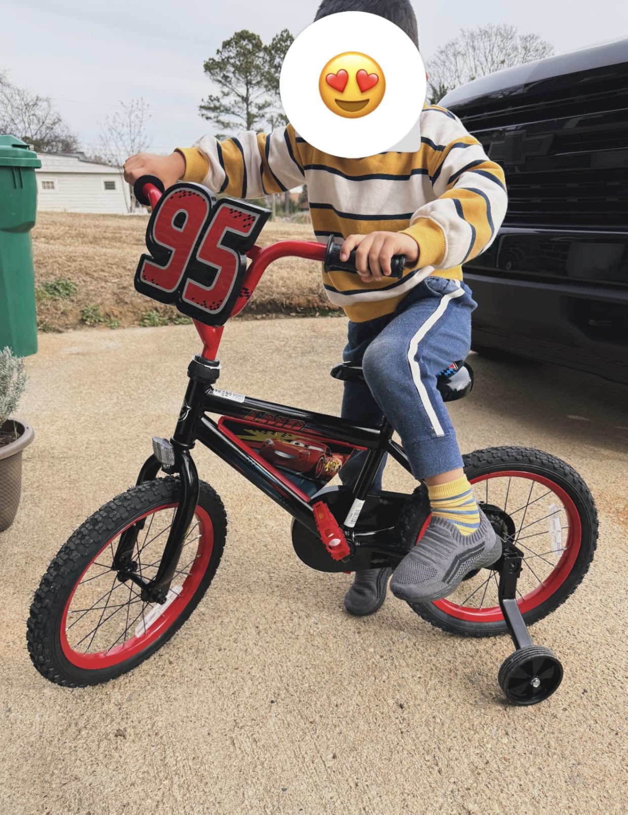 Huffy Disney and Marvel 12/16 Inch Boys Bikes, Multiple Color Options customer photo 2